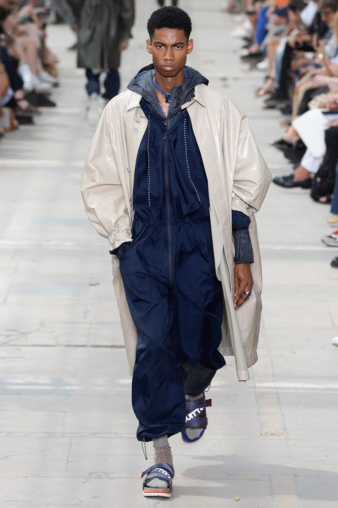 Louis Vuitton S/S 18 Menswear Look 18