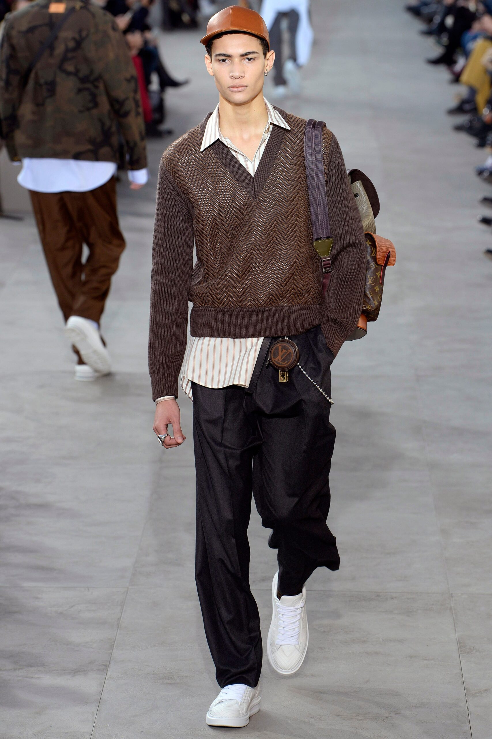 Louis Vuitton F/W 17 Menswear Look 9