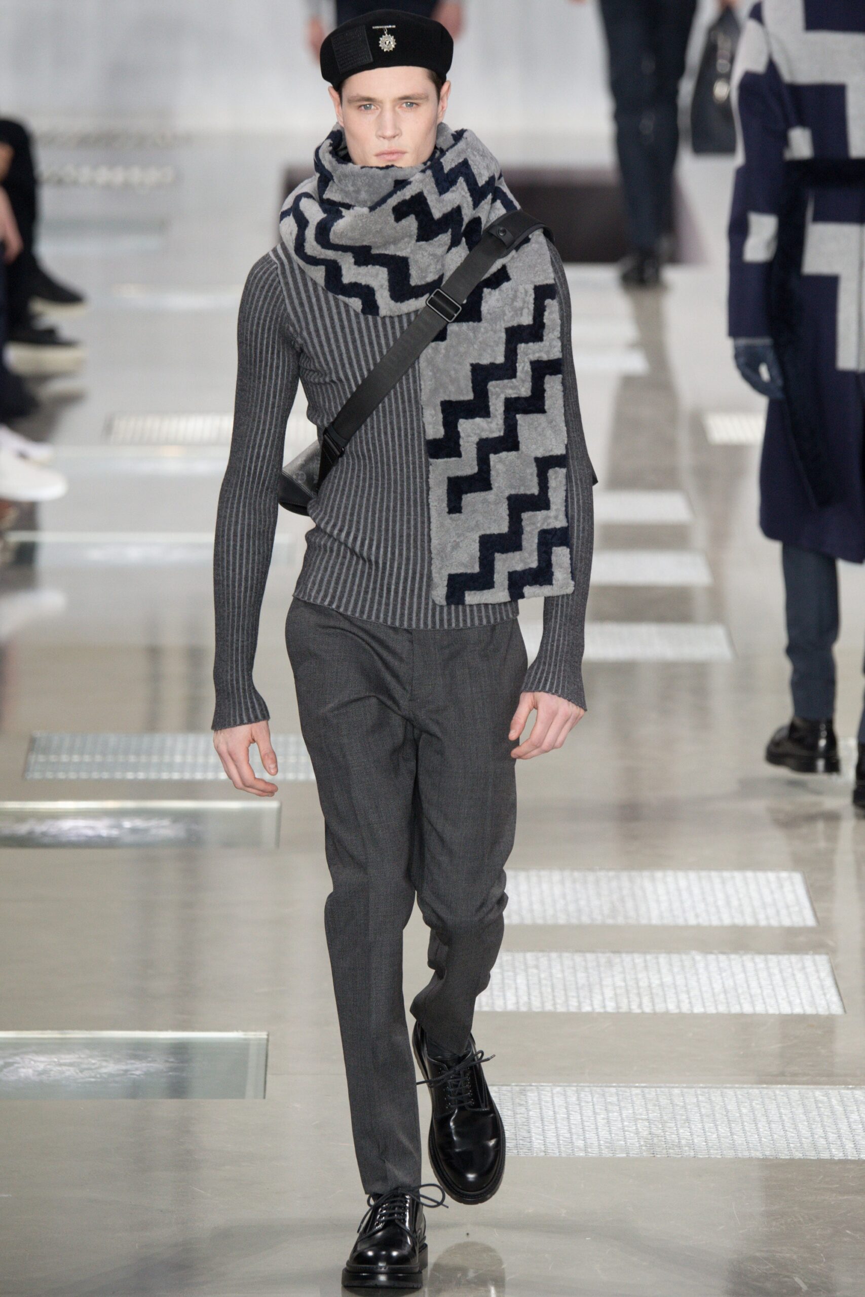 Louis Vuitton F/W 16 Menswear Look 14