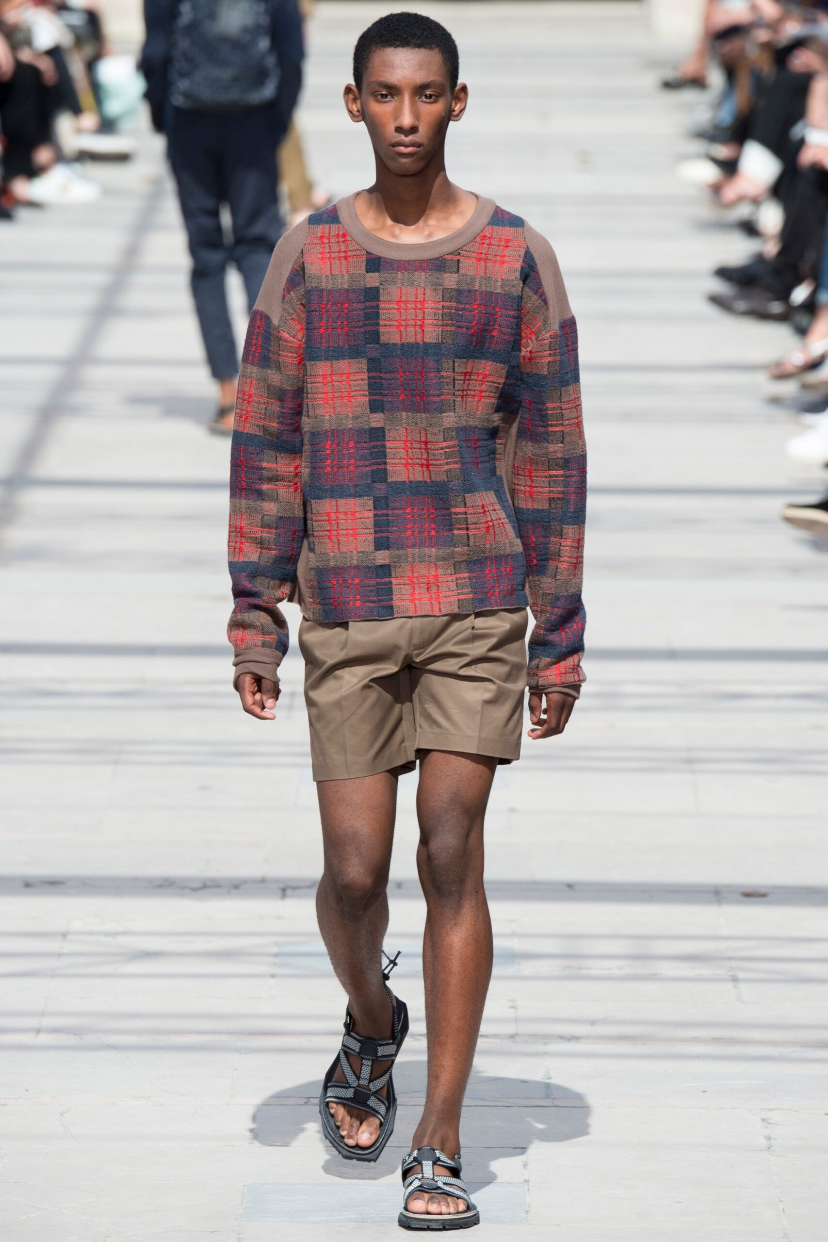 Louis Vuitton S/S 17 Menswear Look 17