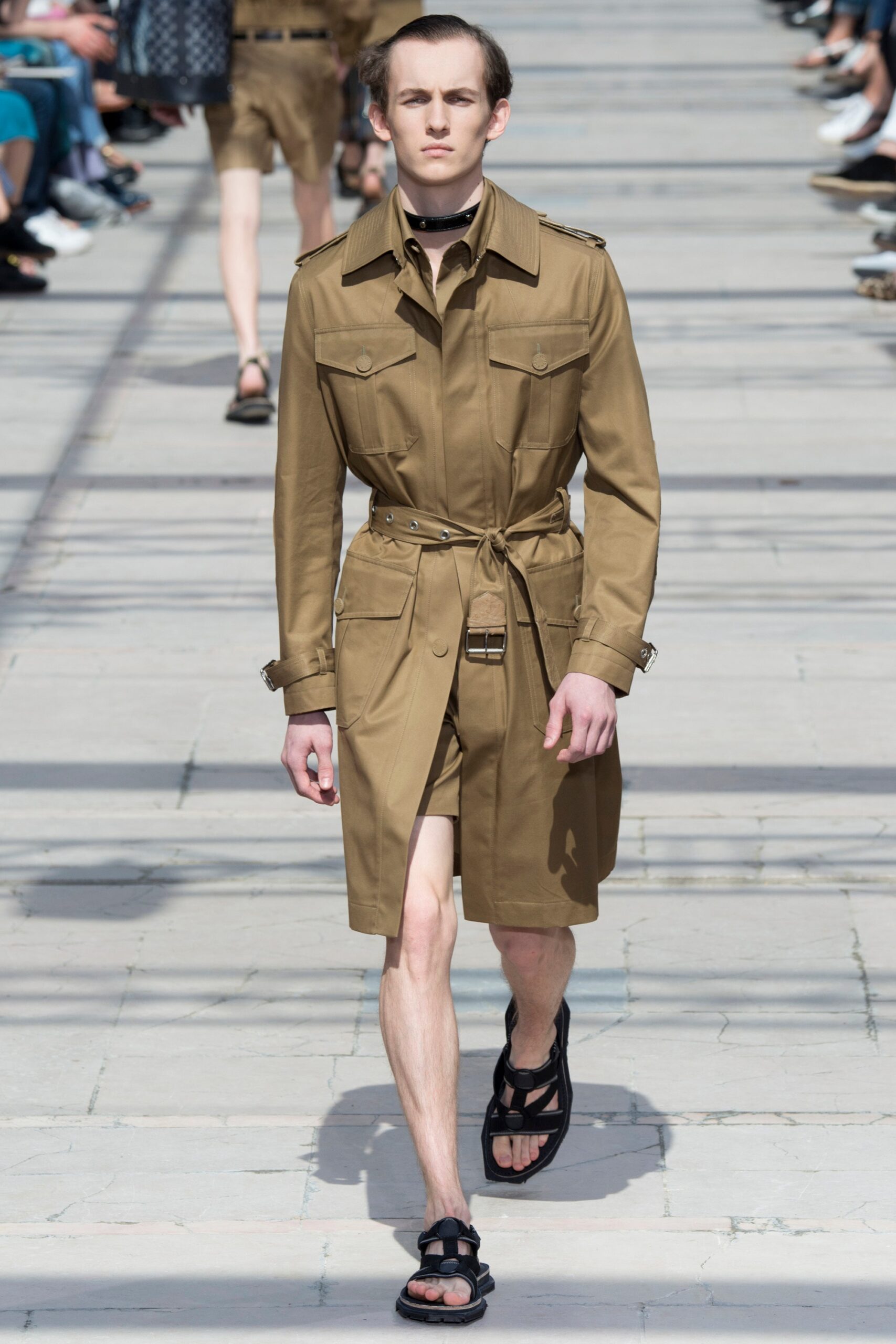 Louis Vuitton S/S 17 Menswear Look 18