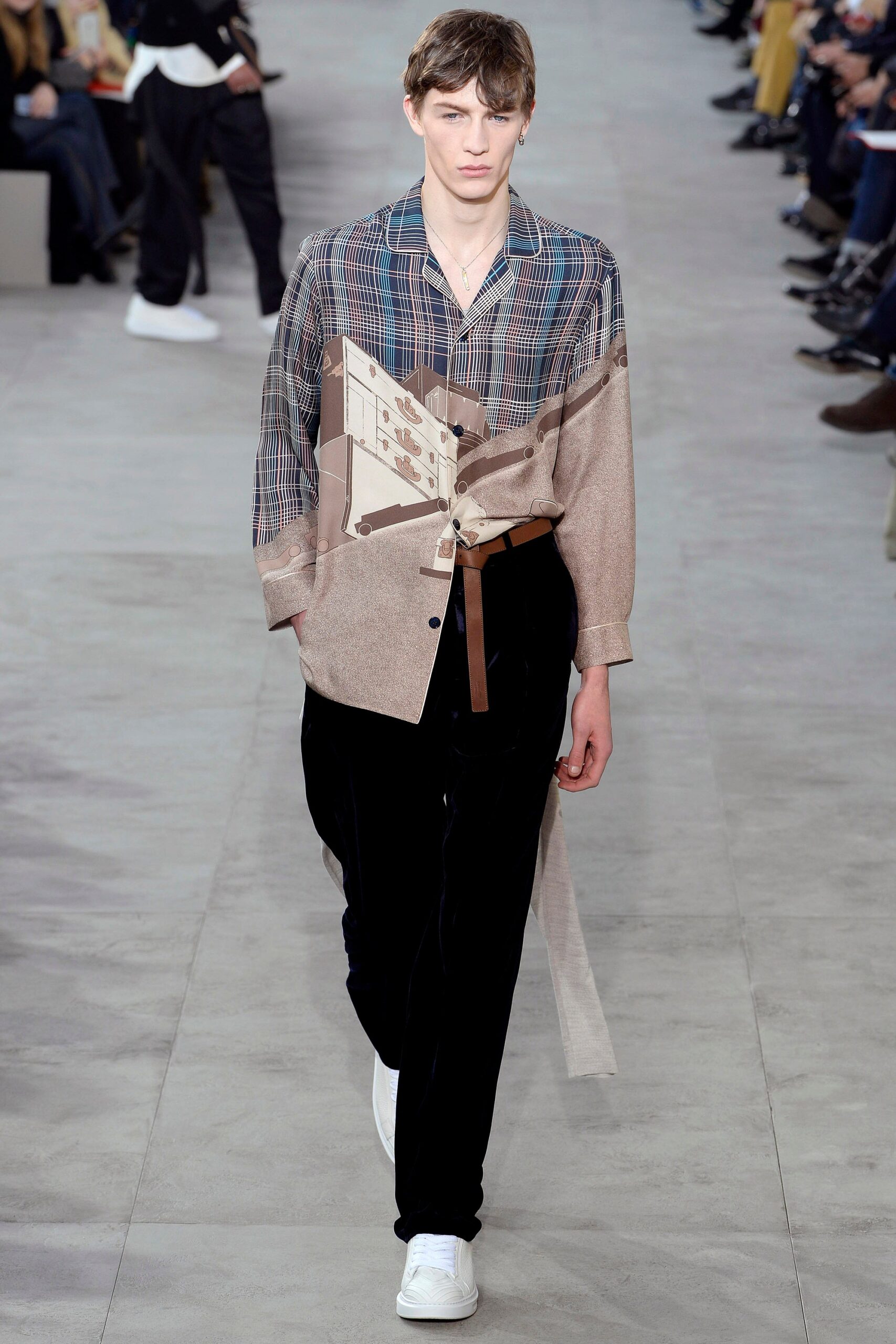 Louis Vuitton F/W 17 Menswear Look 12
