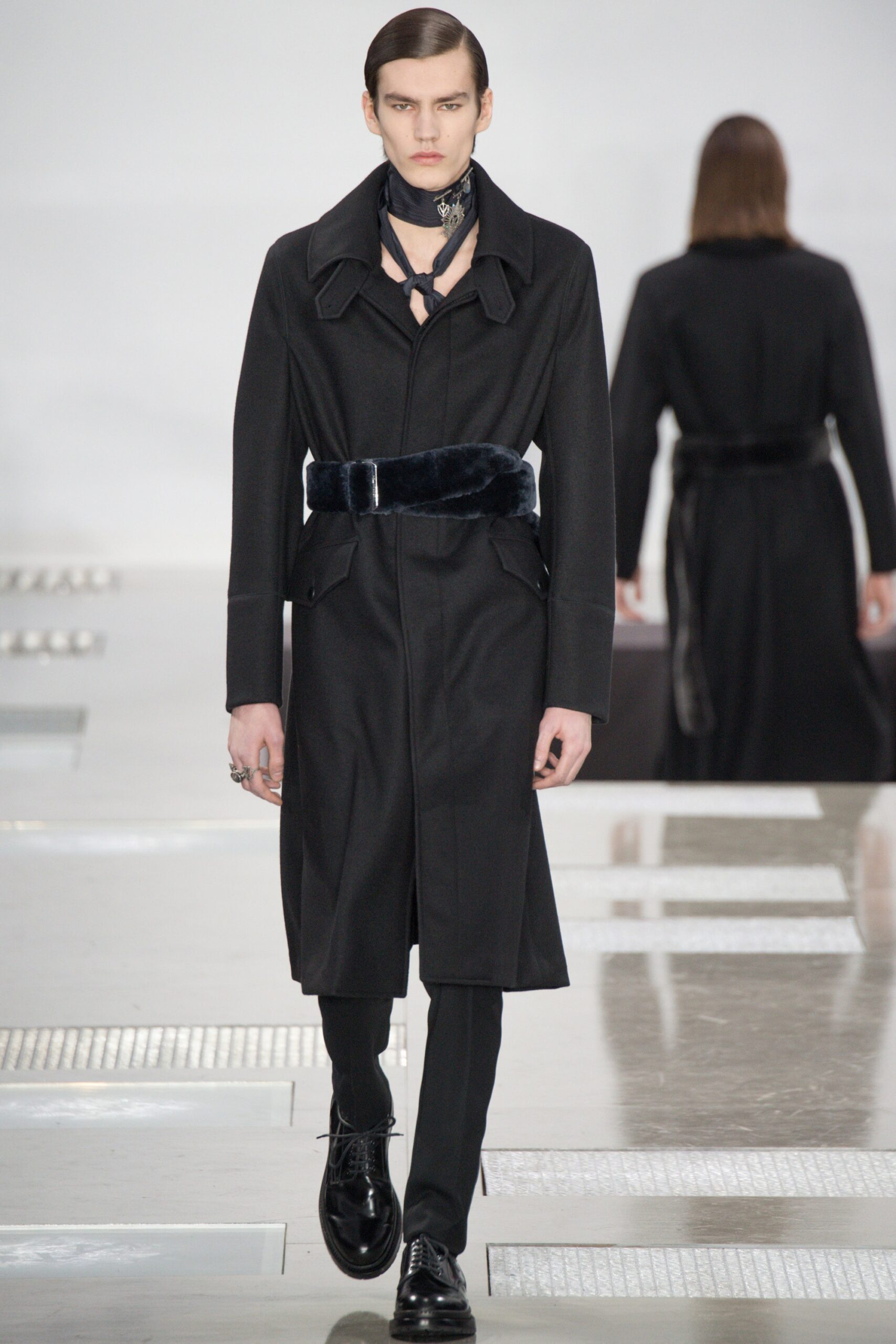 Louis Vuitton F/W 16 Menswear Look 19