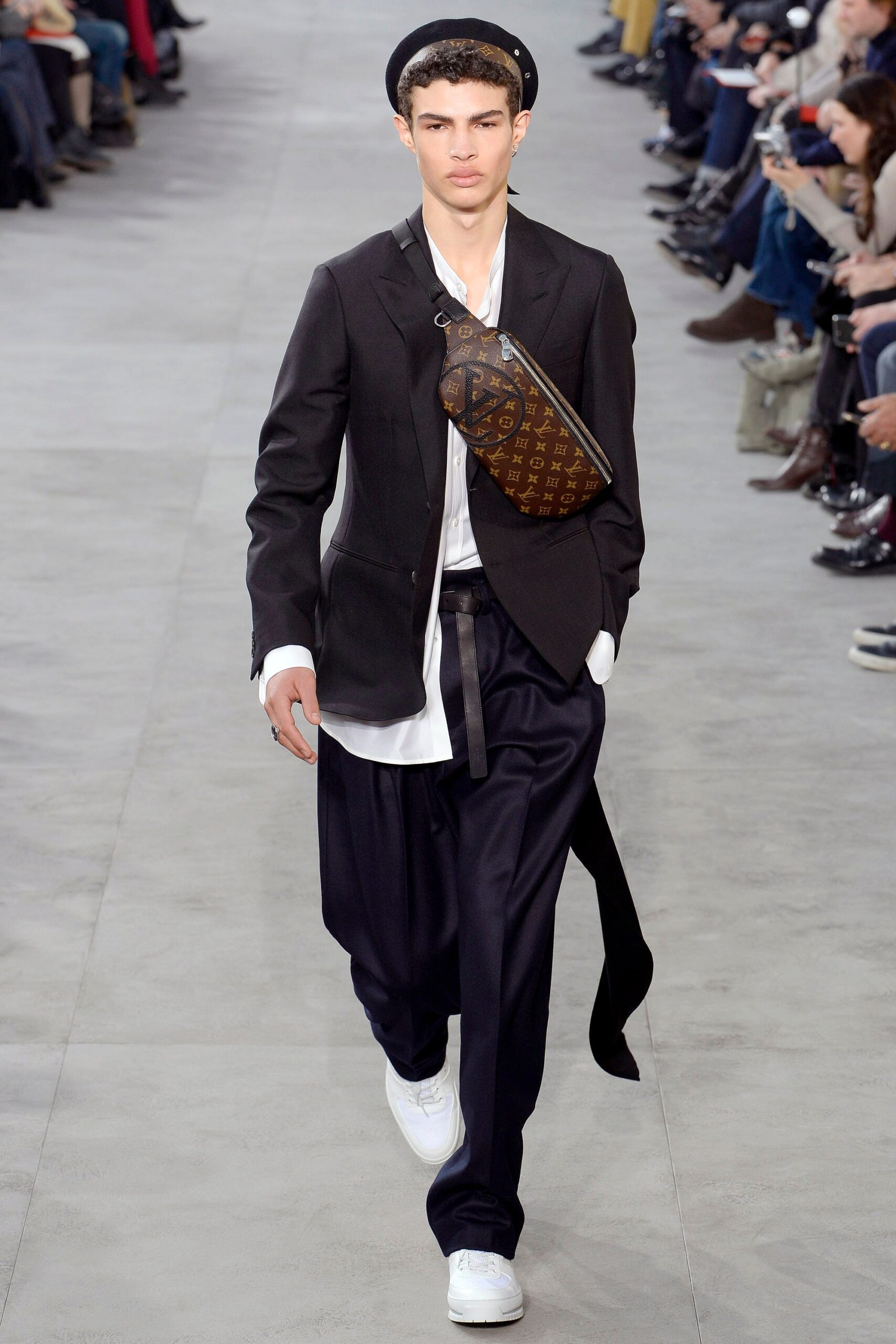 Louis Vuitton F/W 17 Menswear Look 14