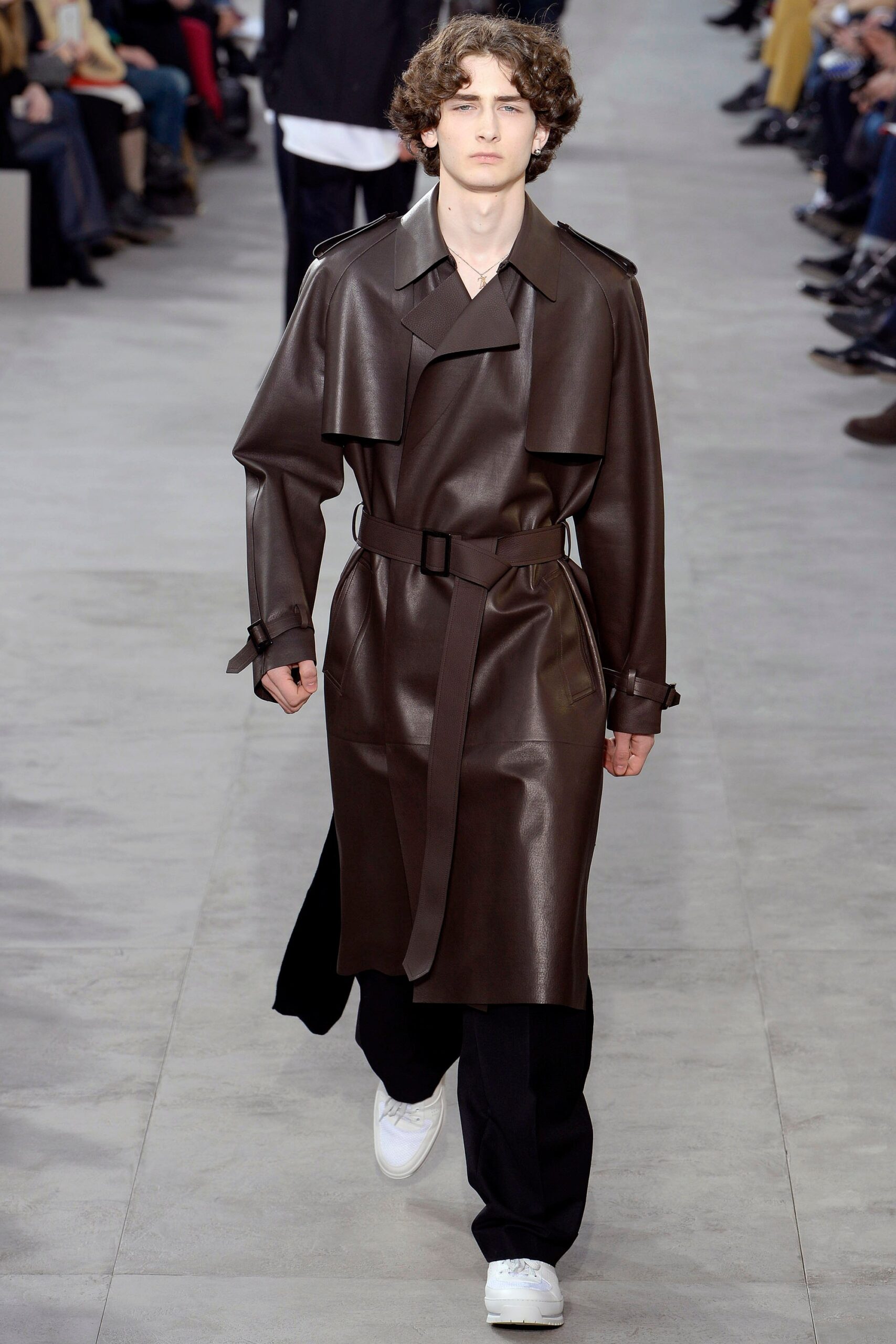 Louis Vuitton F/W 17 Menswear Look 16