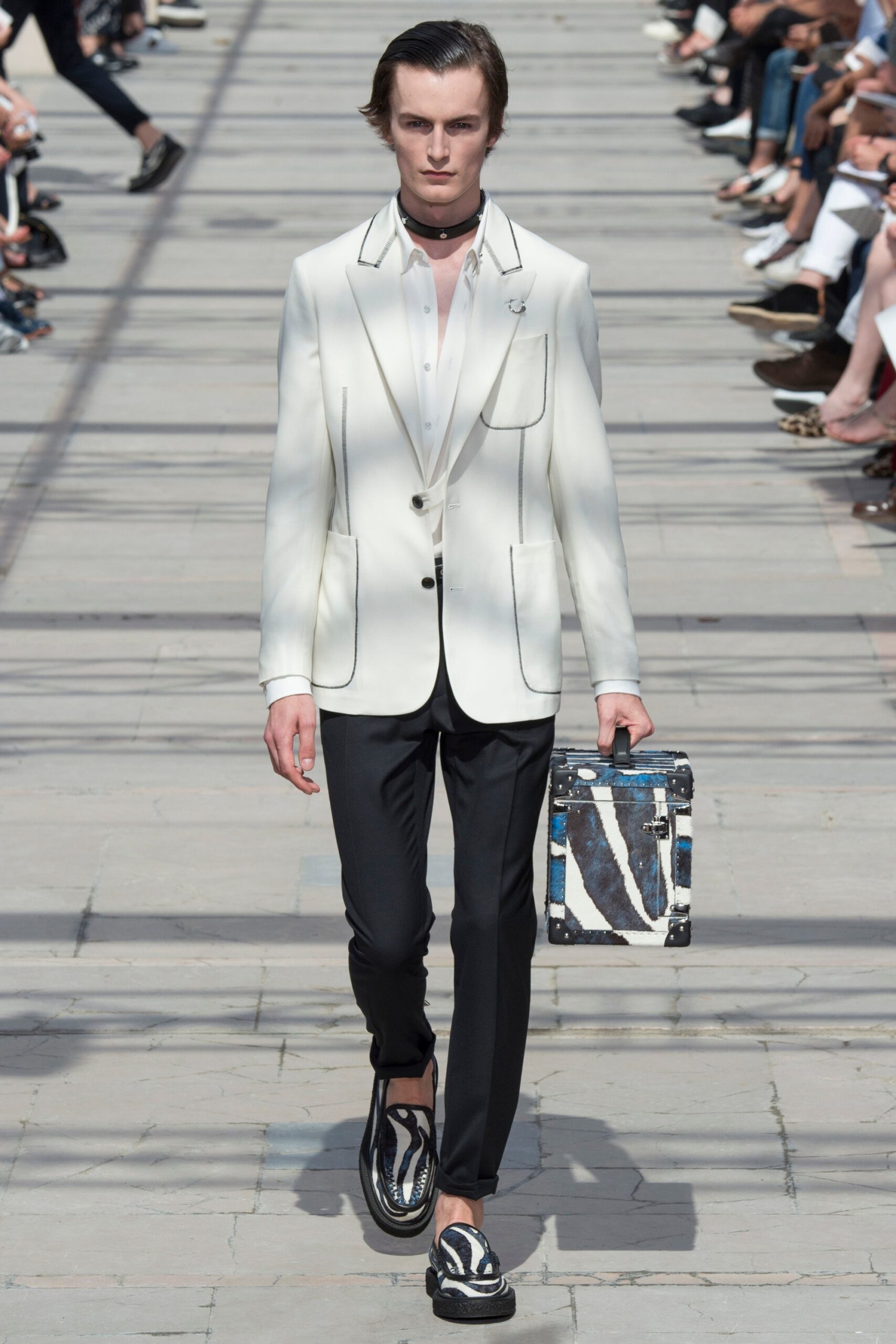 Louis Vuitton S/S 17 Menswear Look 27