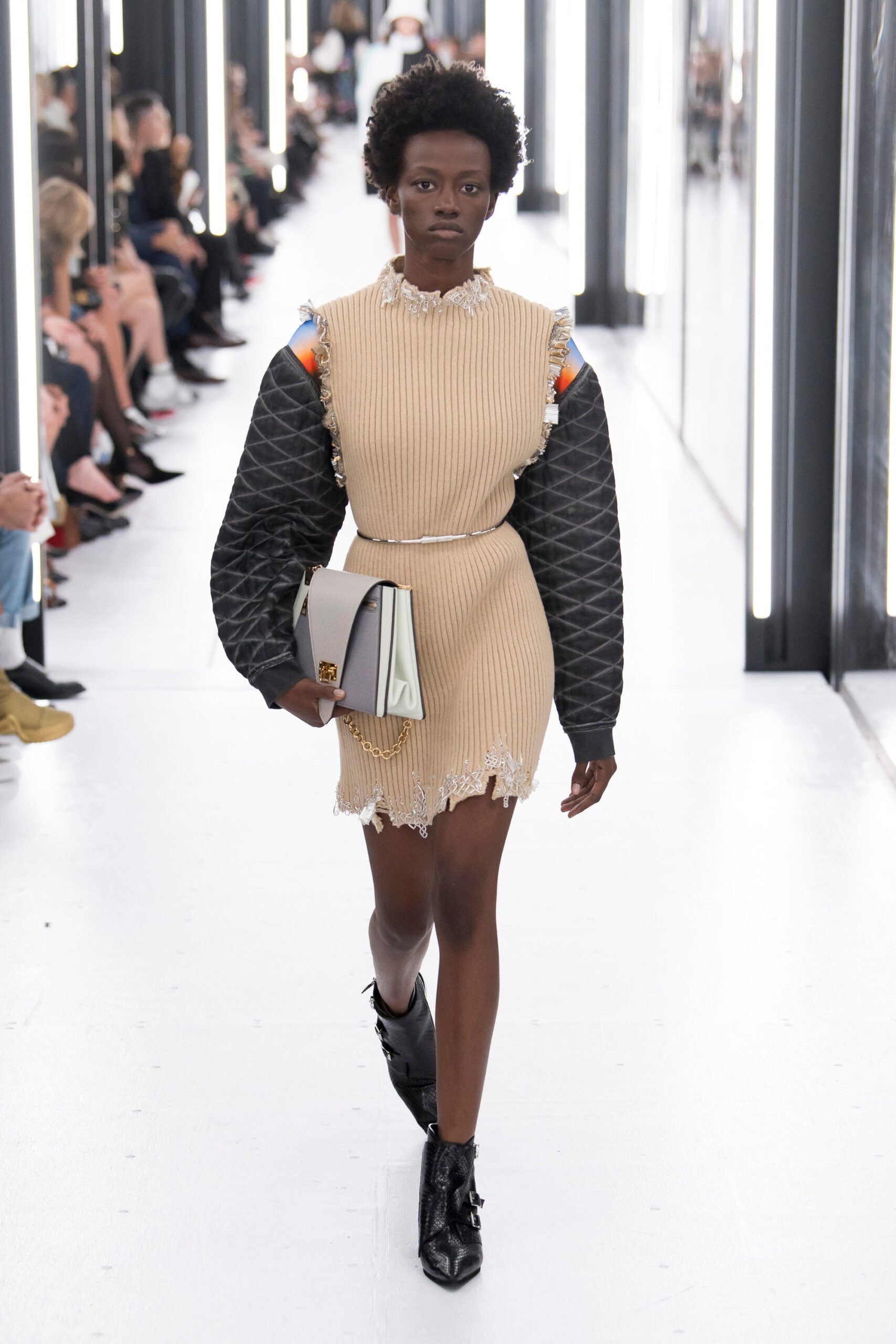 Louis Vuitton S/S 19 Look 32