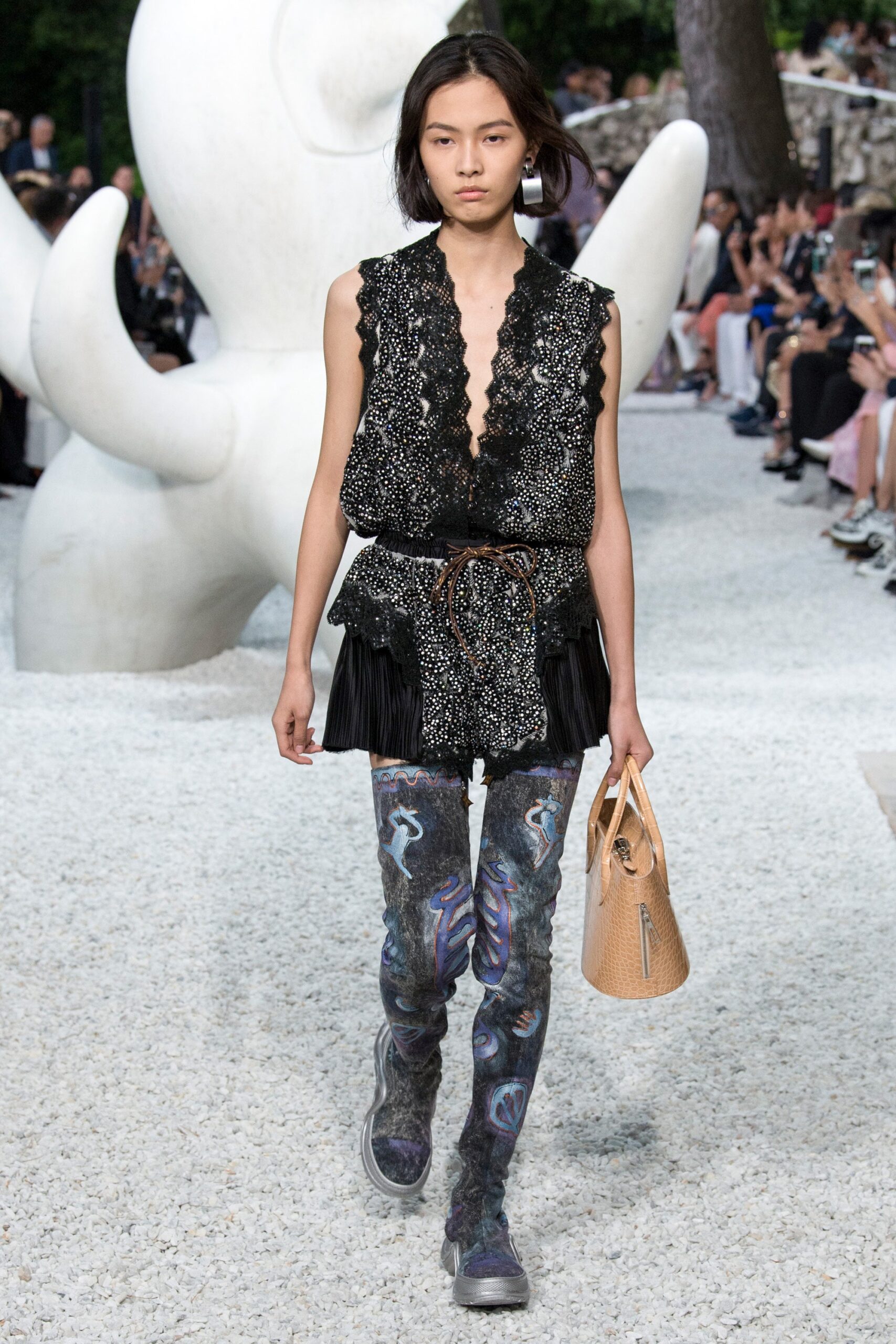 Louis Vuitton Resort 19 Look 38