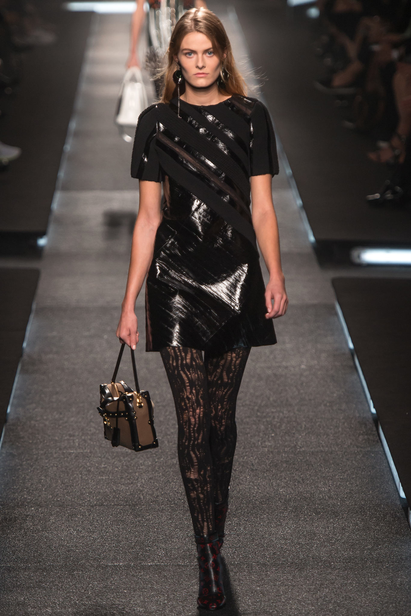 Louis Vuitton S/S 15 Look 30