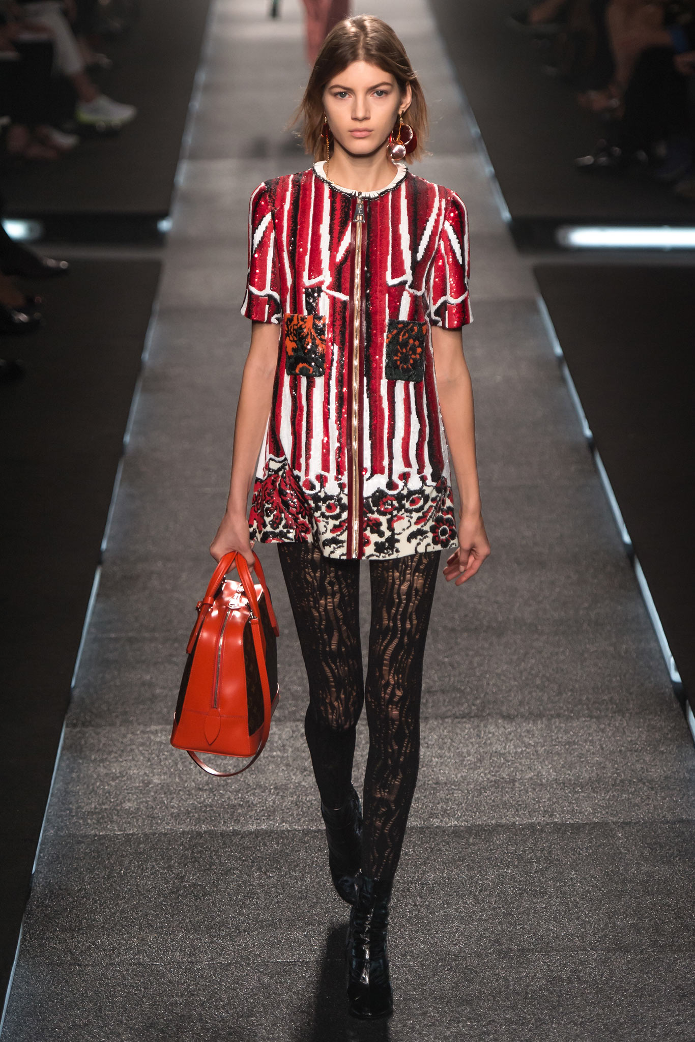 Louis Vuitton S/S 15 Look 33