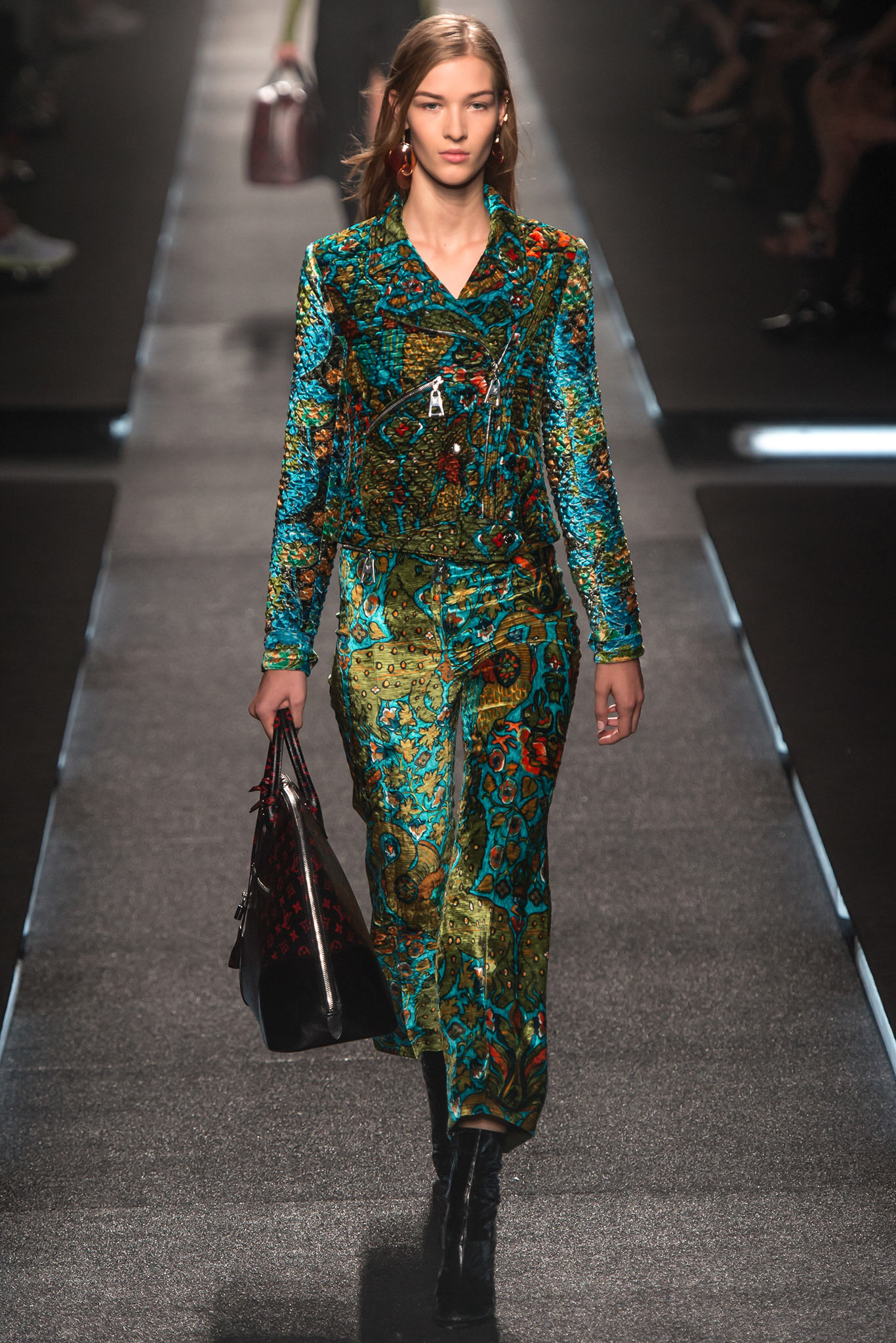 Louis Vuitton S/S 15 Look 39