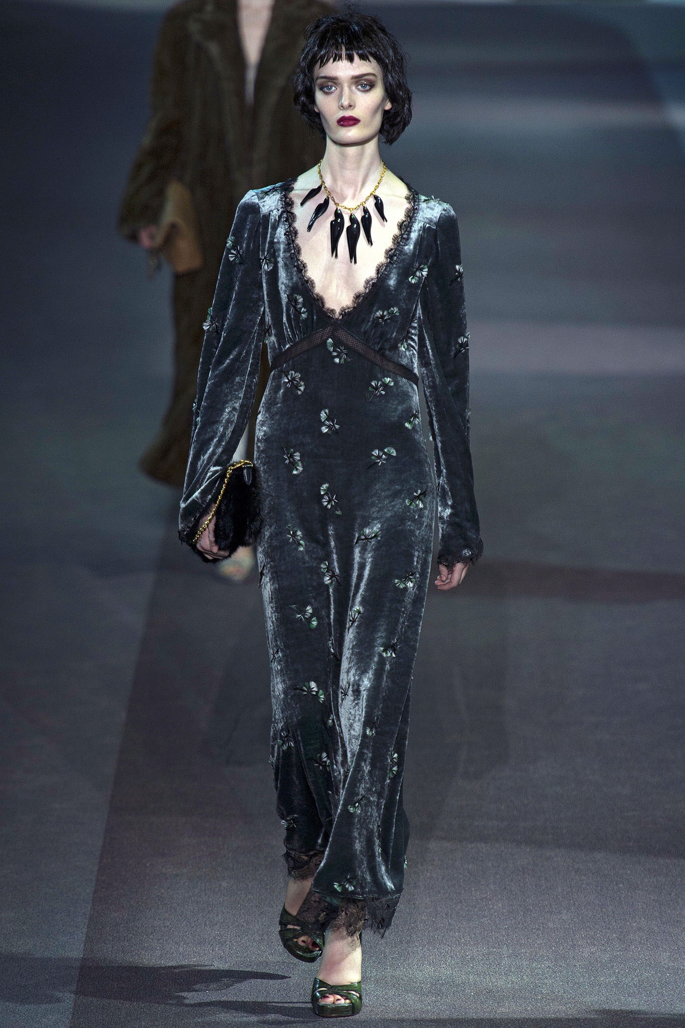 Louis Vuitton F/W 13 Look 17