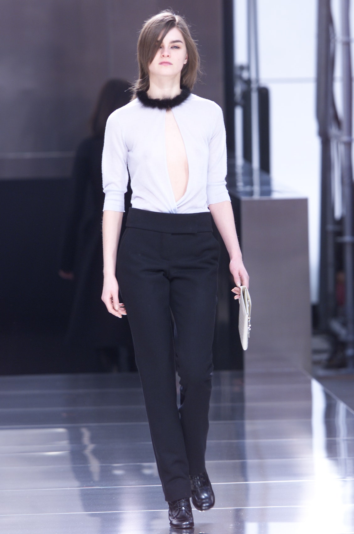 Louis Vuitton F/W 01 Look 6