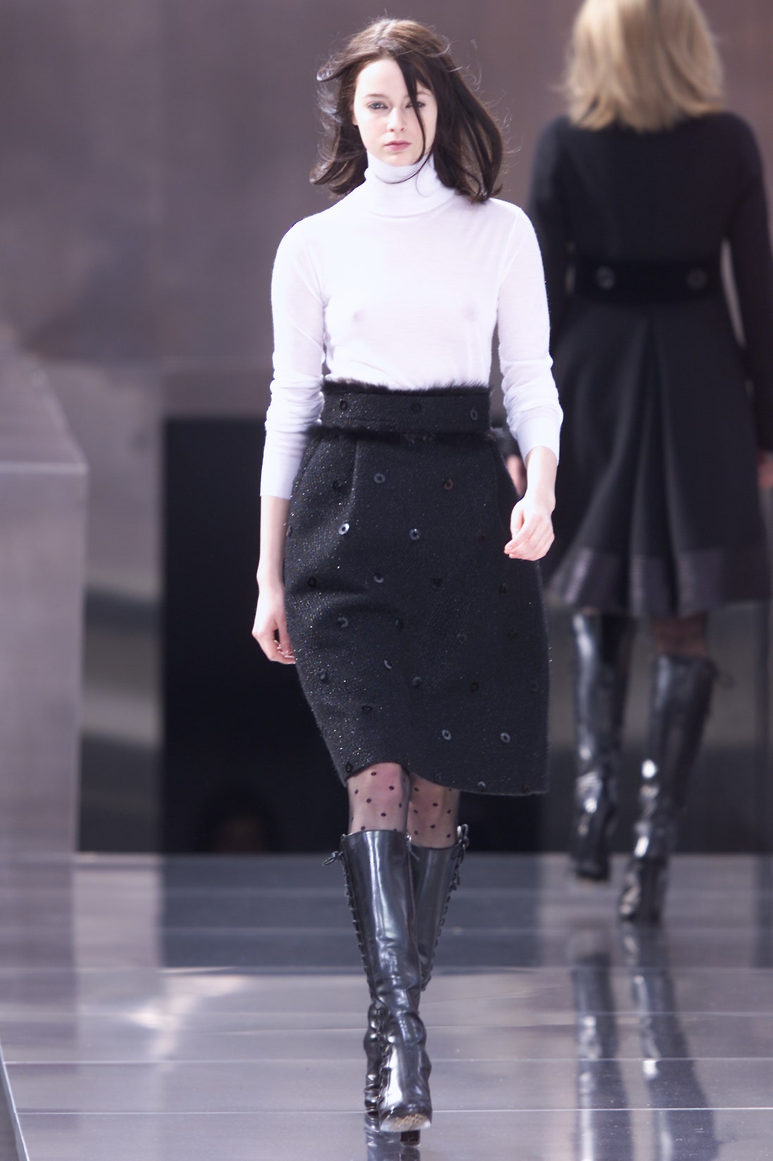 Louis Vuitton F/W 01 Look 46