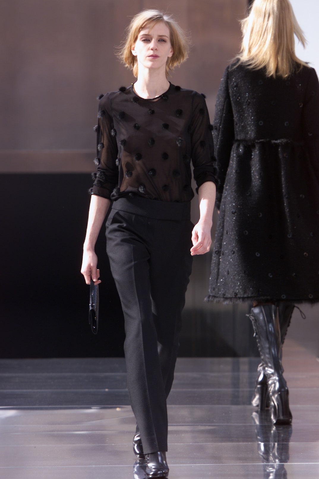 Louis Vuitton F/W 01 Look 50
