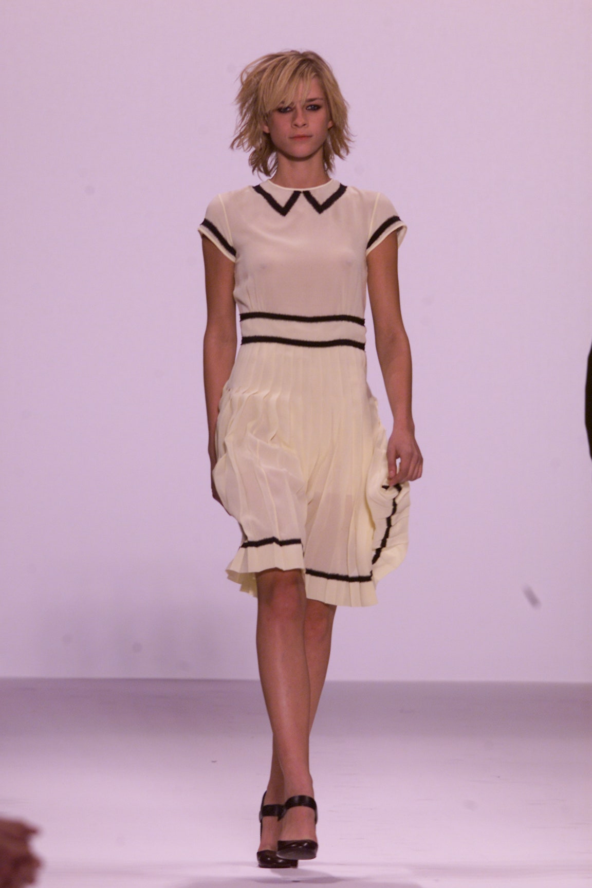 Marc Jacobs F/W 01 Look 11