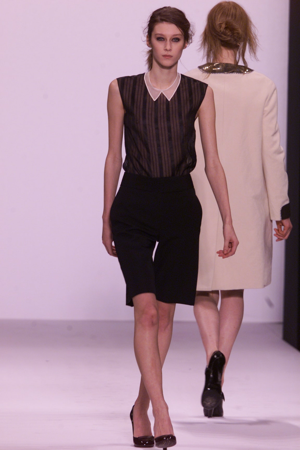 Marc Jacobs F/W 01 Look 30