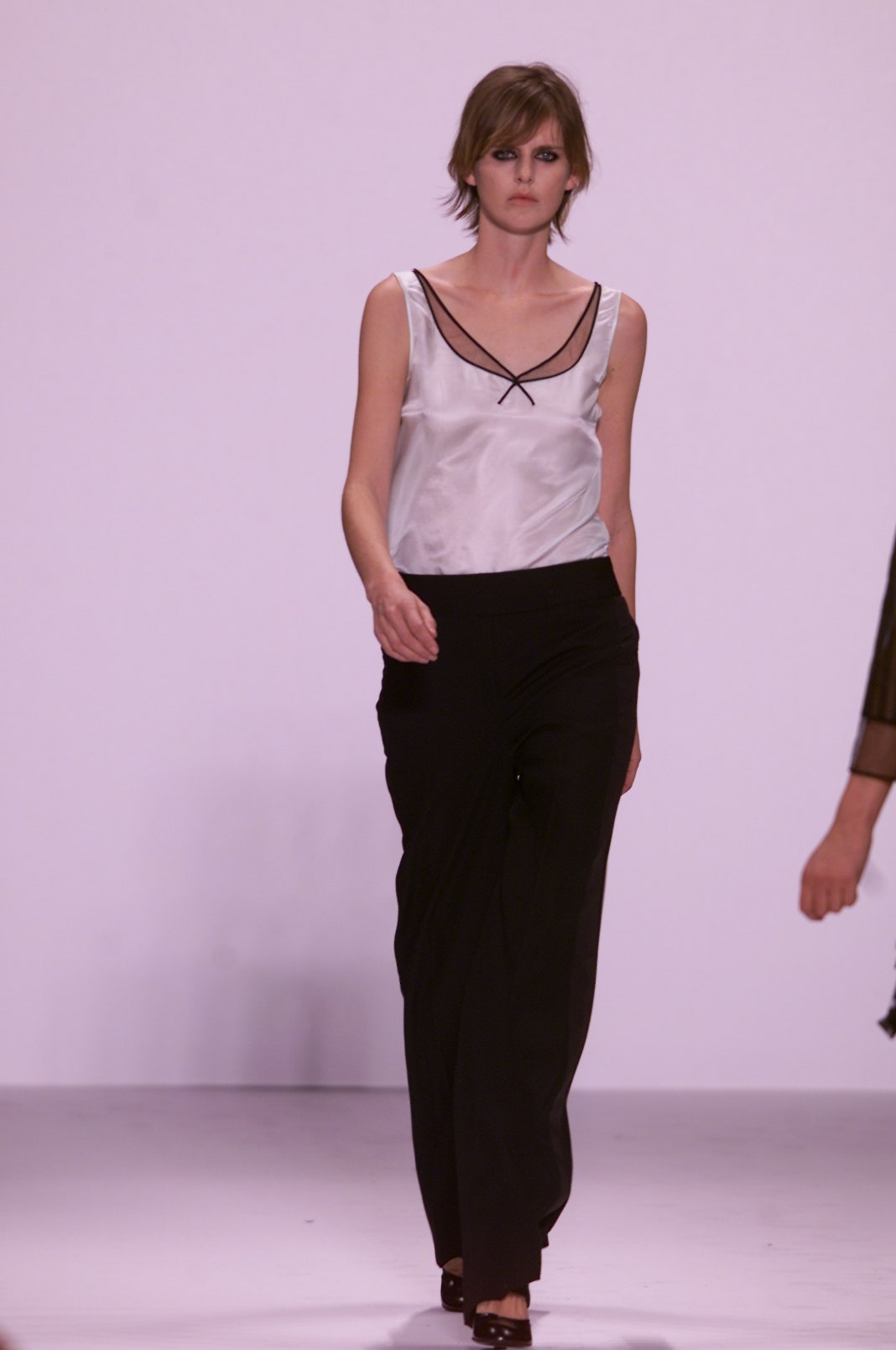 Marc Jacobs F/W 01 Look 39
