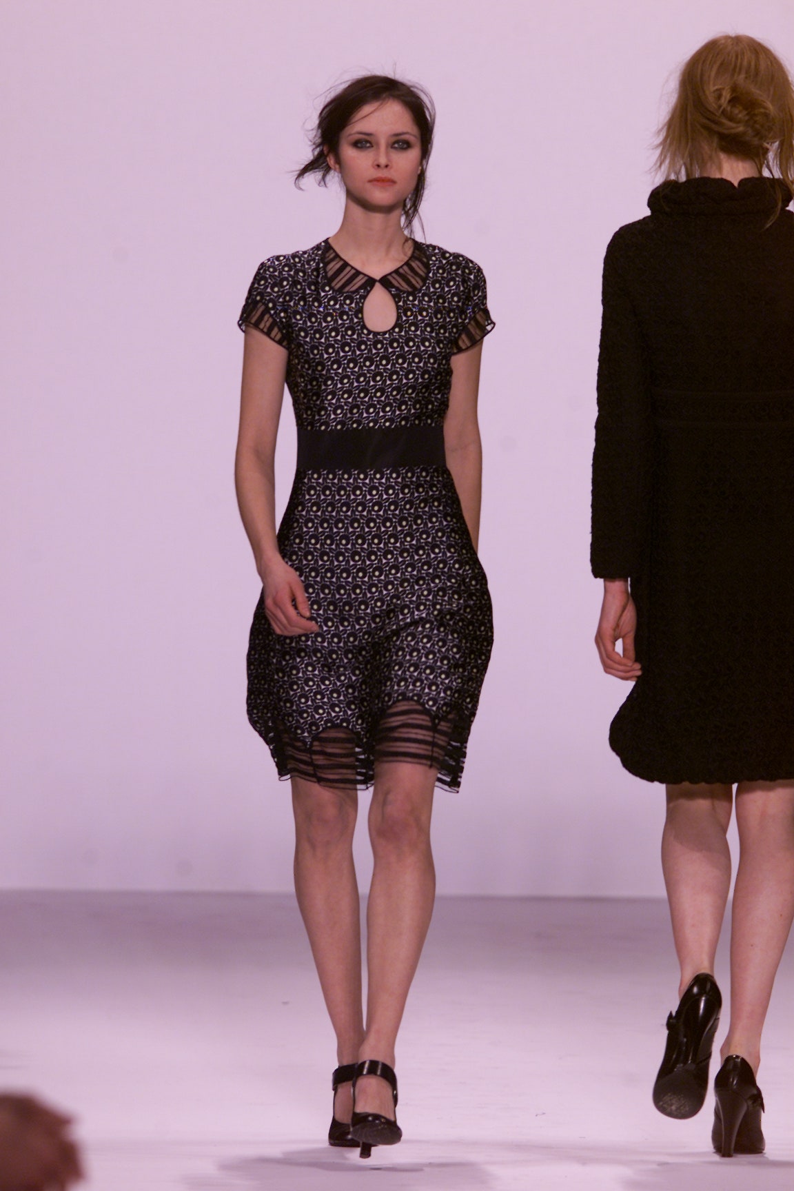 Marc Jacobs F/W 01 Look 49