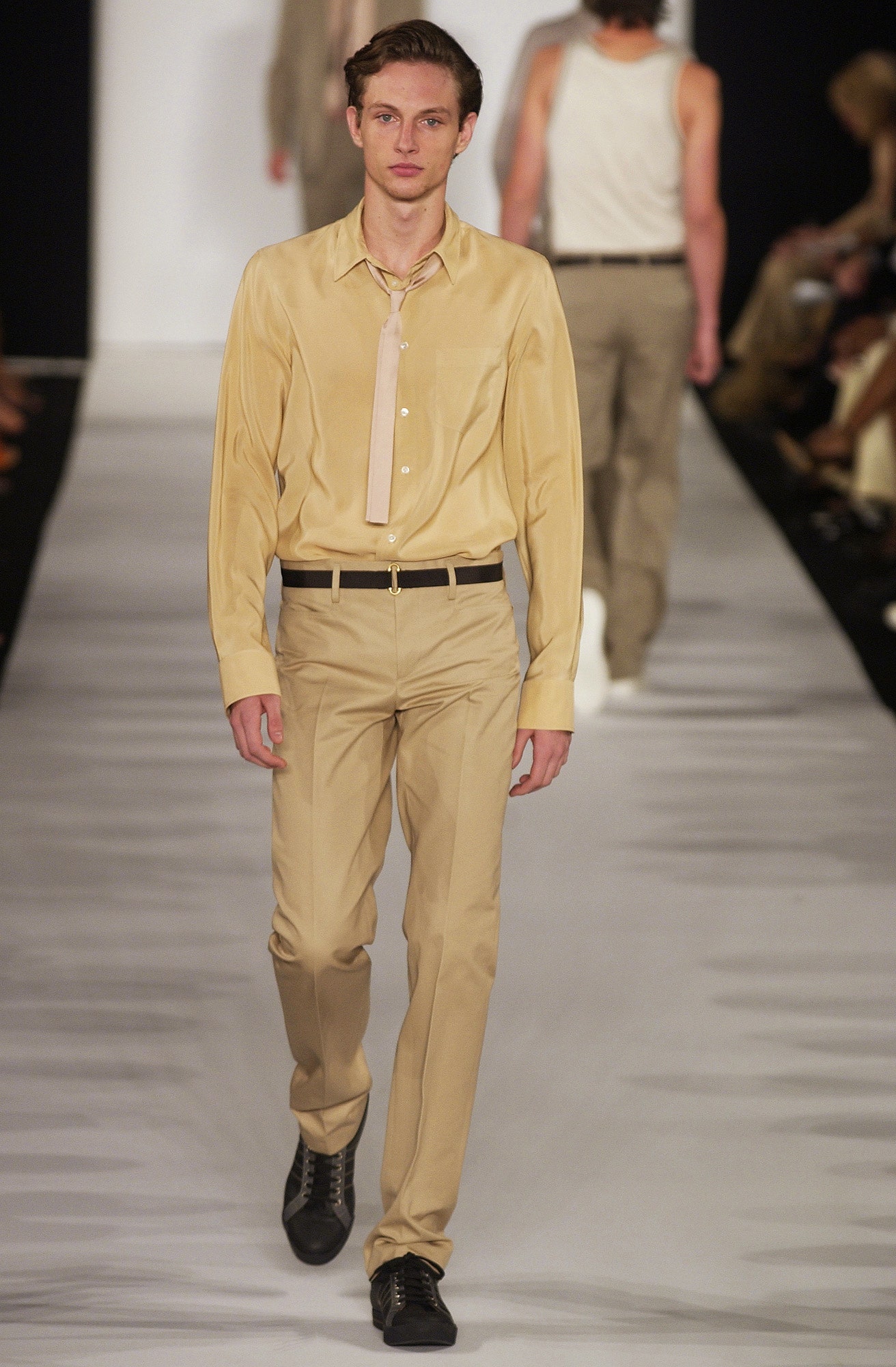 Marc Jacobs S/S 03 Look 45