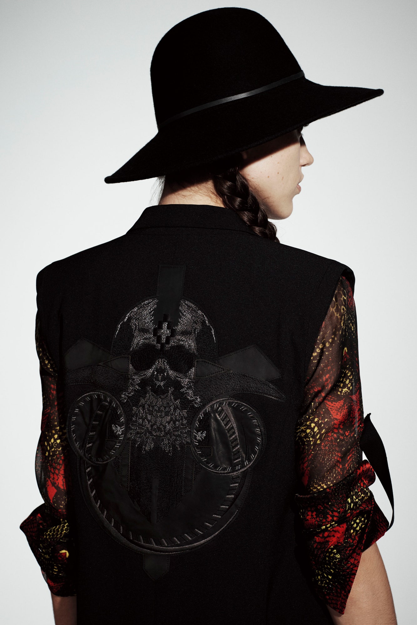 Marcelo Burlon County of Milan S/S 16 Look 13