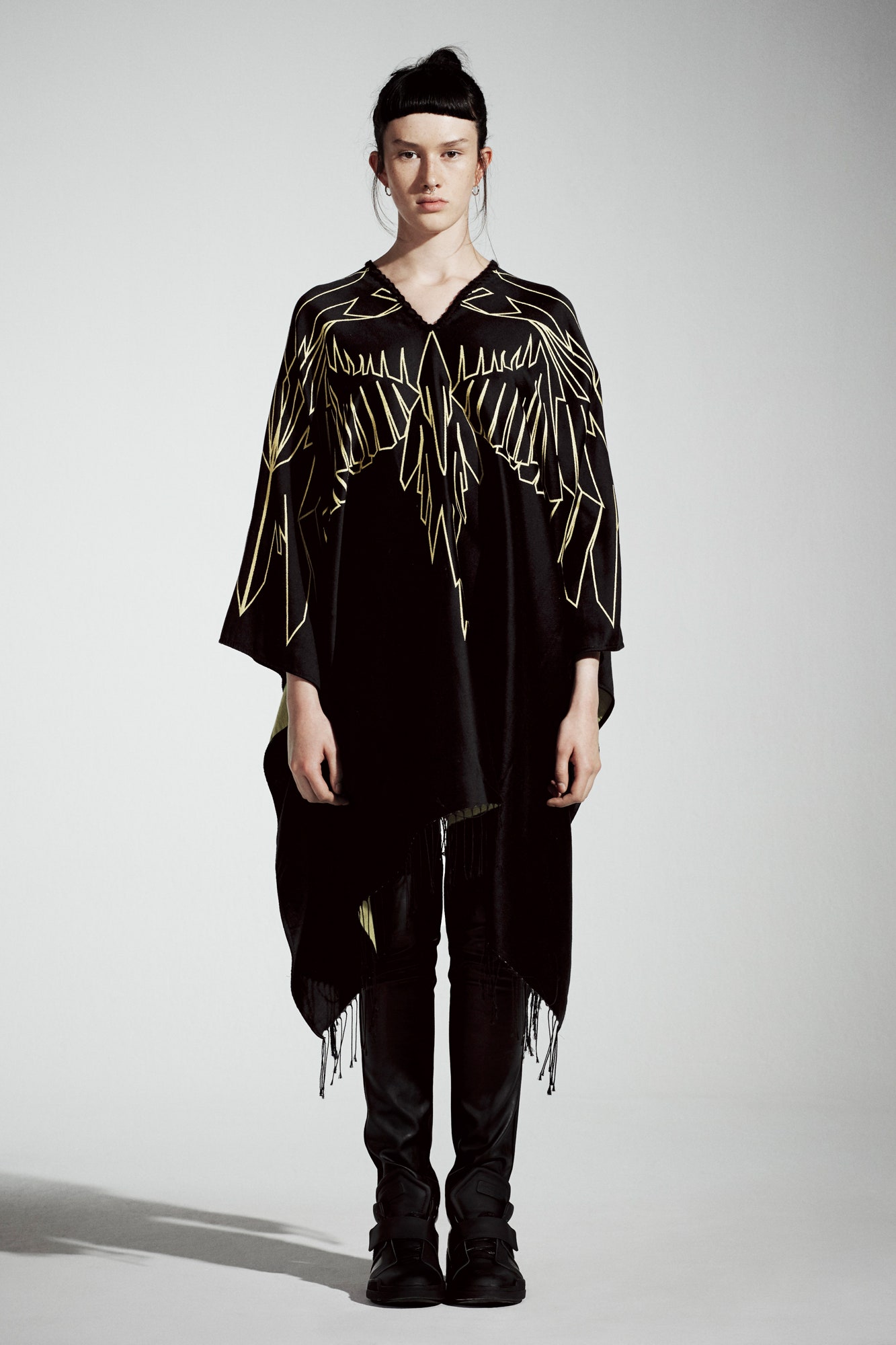 Marcelo Burlon County of Milan S/S 16 Look 17