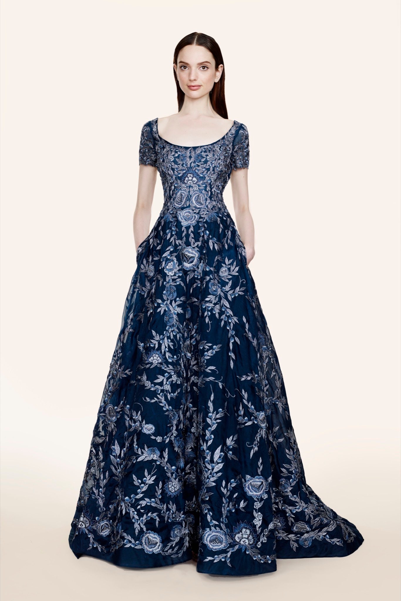 Marchesa Resort 16 Look 18