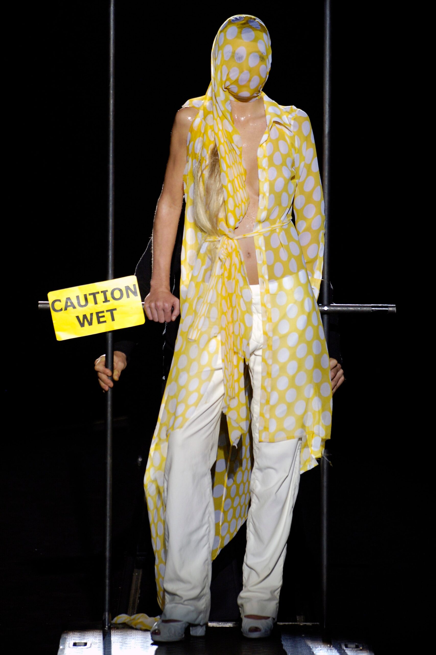 Maison Margiela S/S 06 Look 19