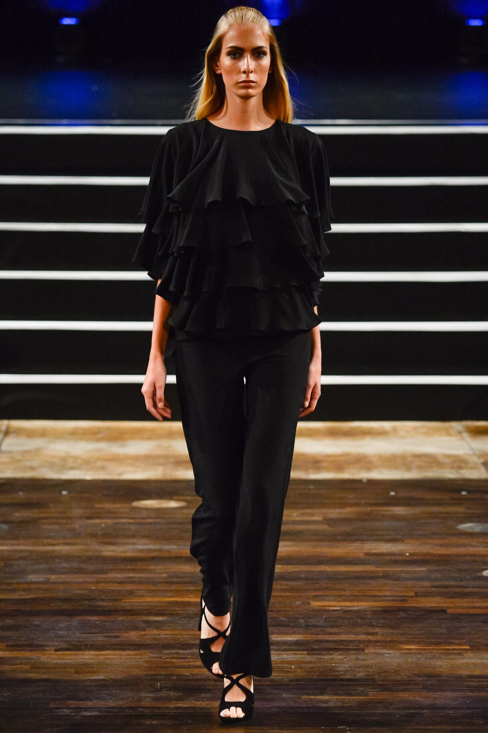 Marcel Ostertag Berlin S/S 17 Look 34