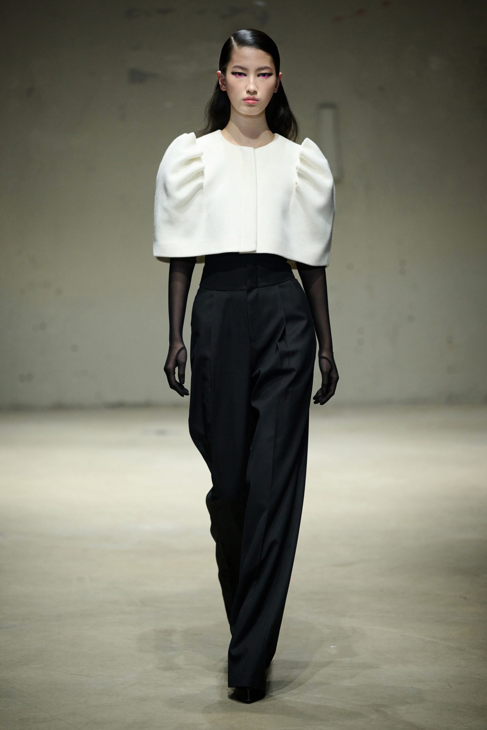 Ming Ma Shanghai F/W 23 Look 1