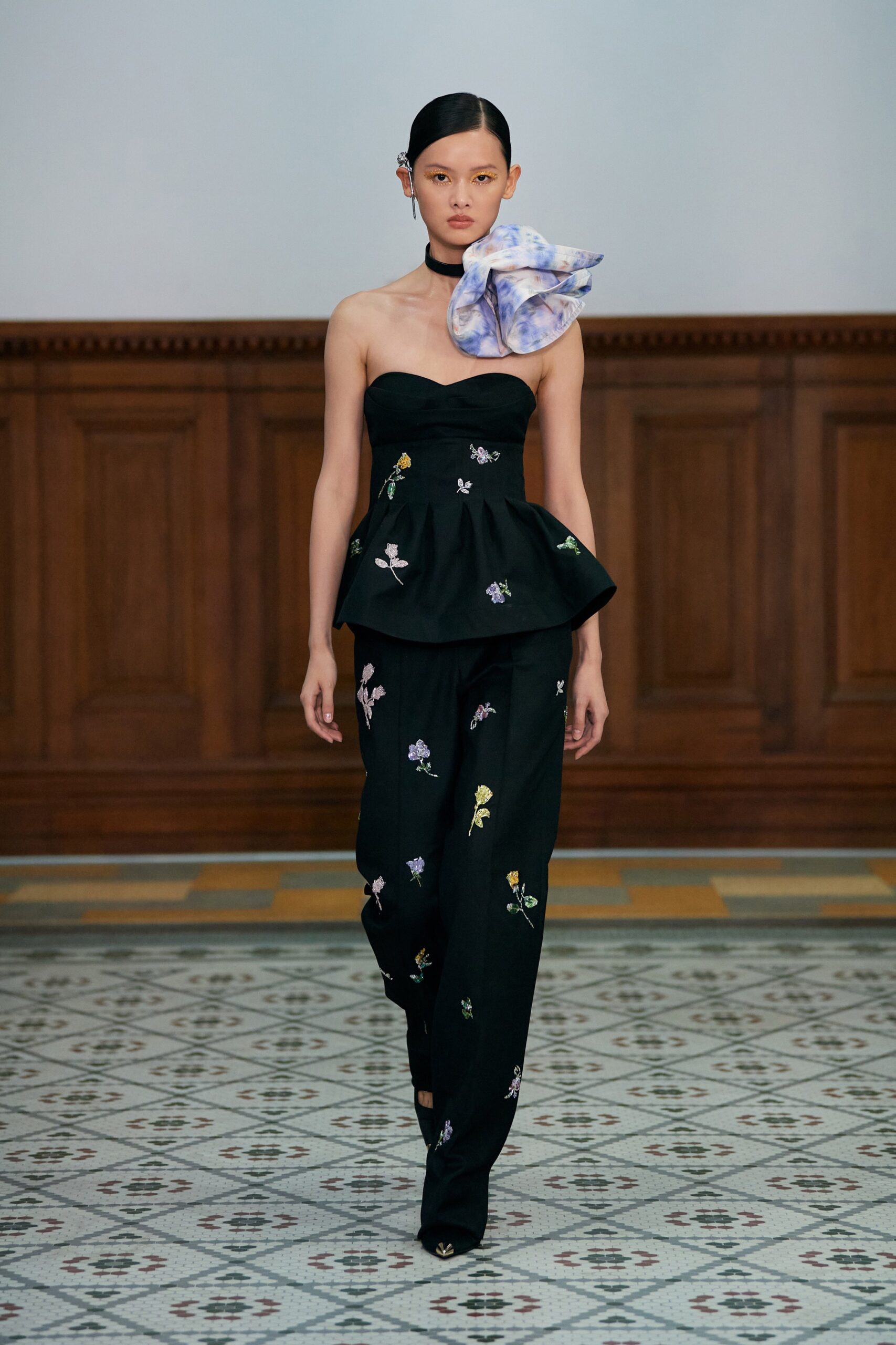 Ming Ma Shanghai S/S 22 Look 2
