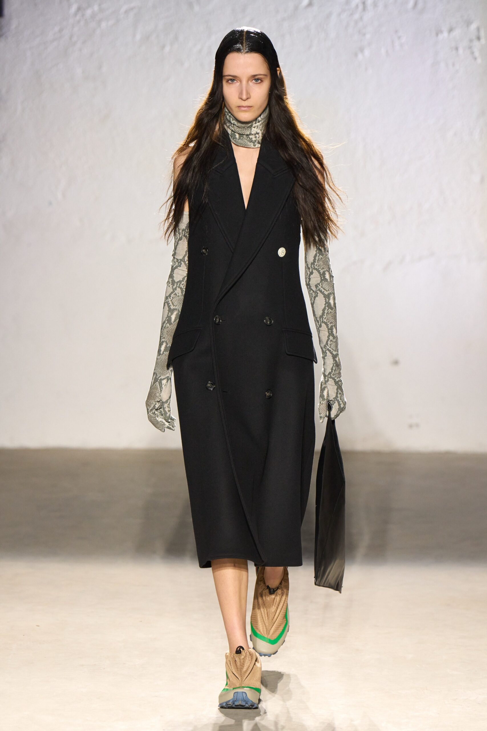 MM6 Maison Margiela F/W 22 Menswear Look 2