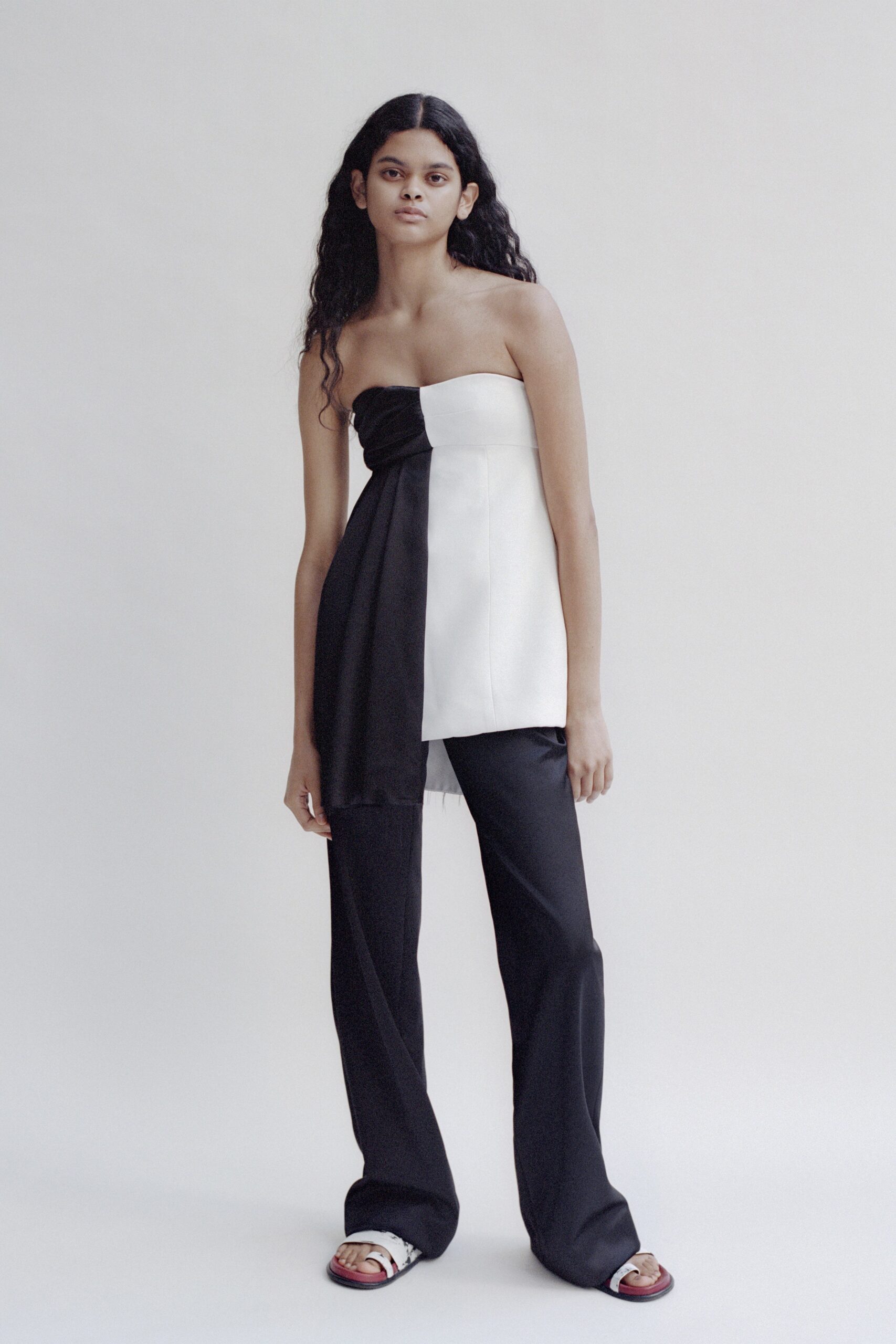 Marina Moscone Resort 21 Look 3