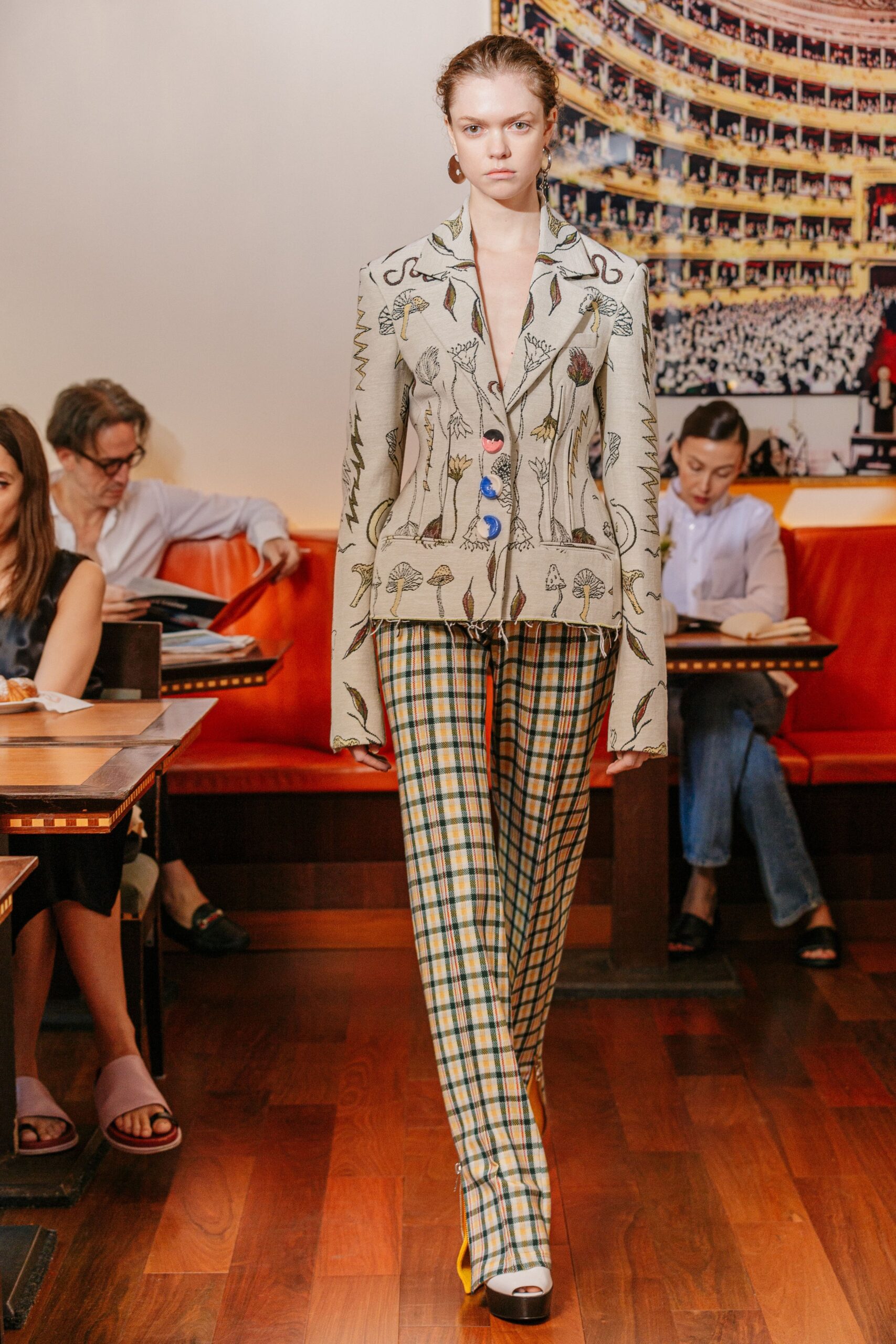 Marina Moscone Resort 22 Look 4