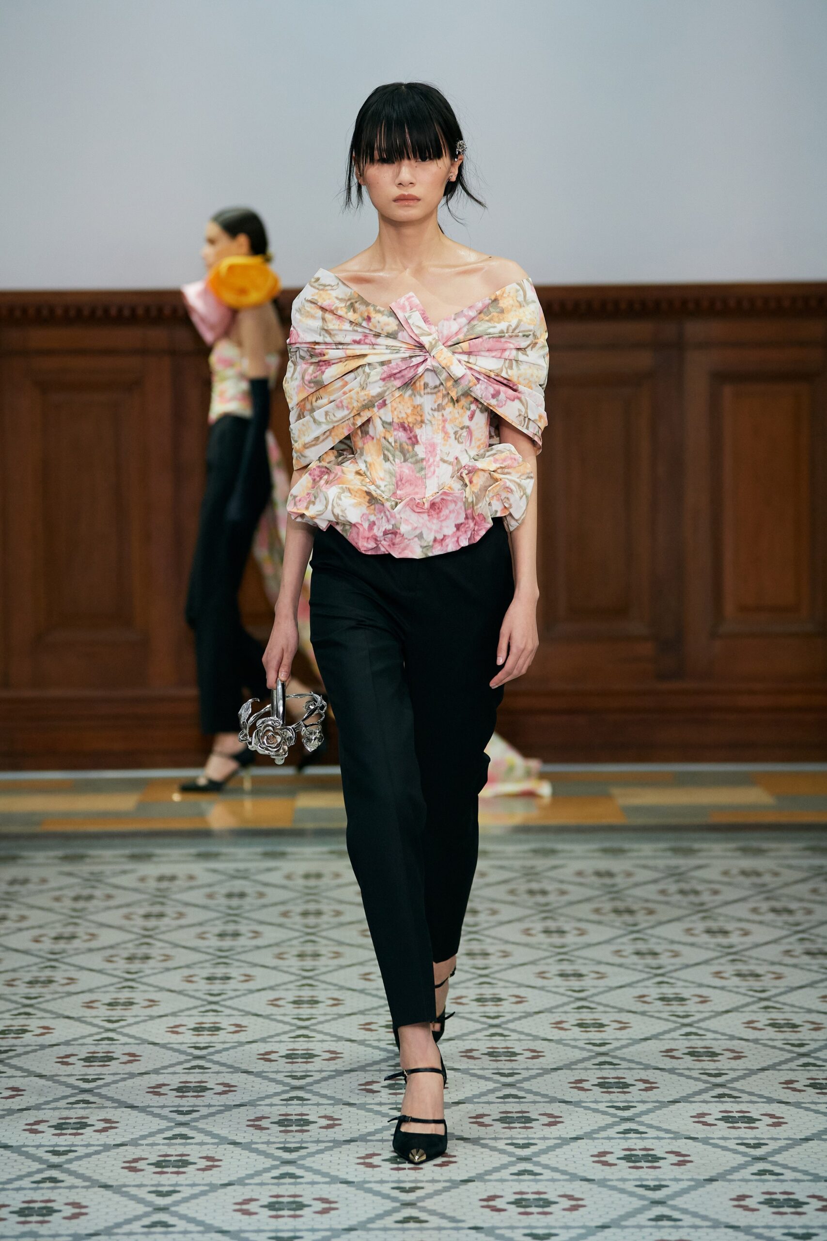 Ming Ma Shanghai S/S 22 Look 4