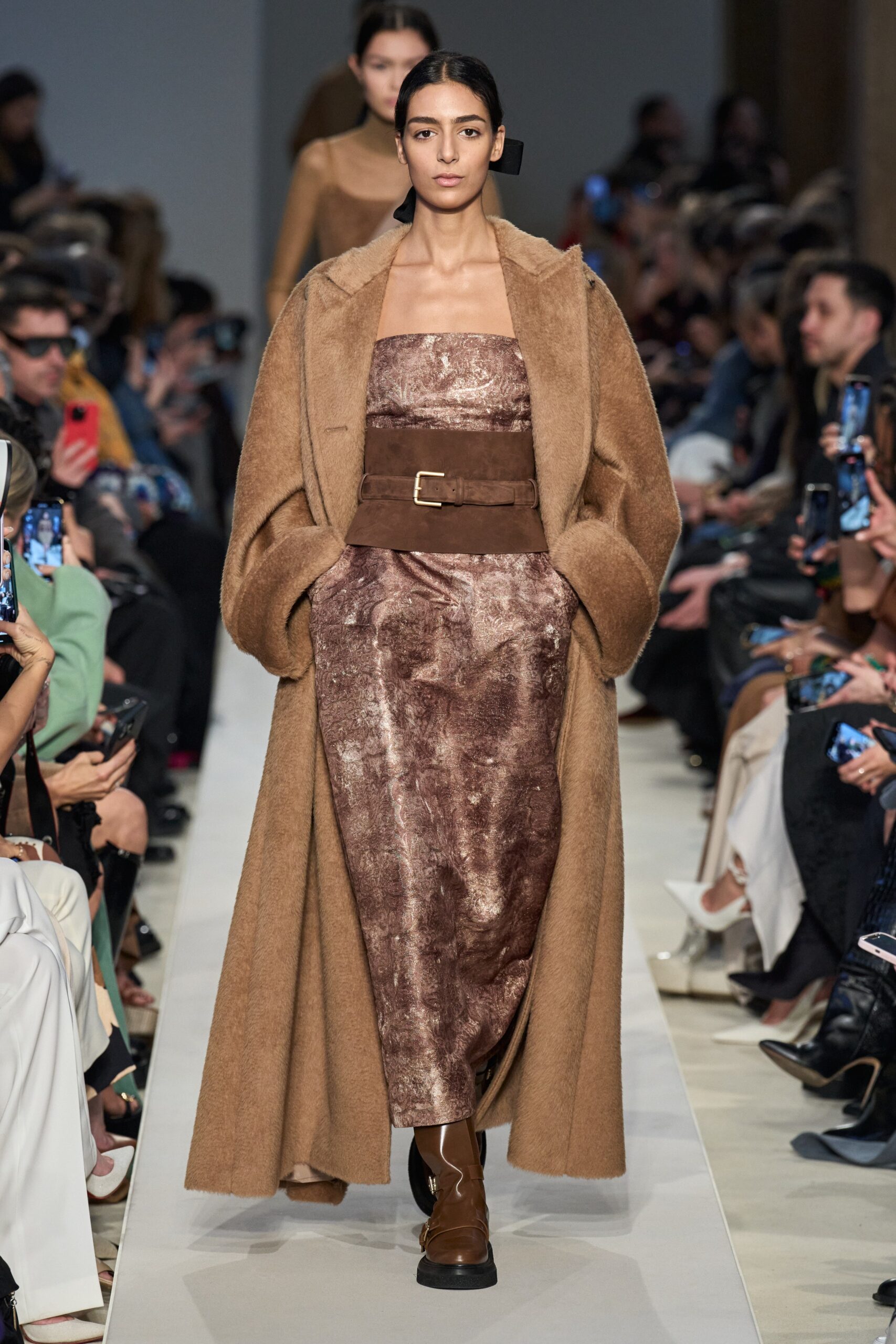 Max Mara F/W 23 Look 5