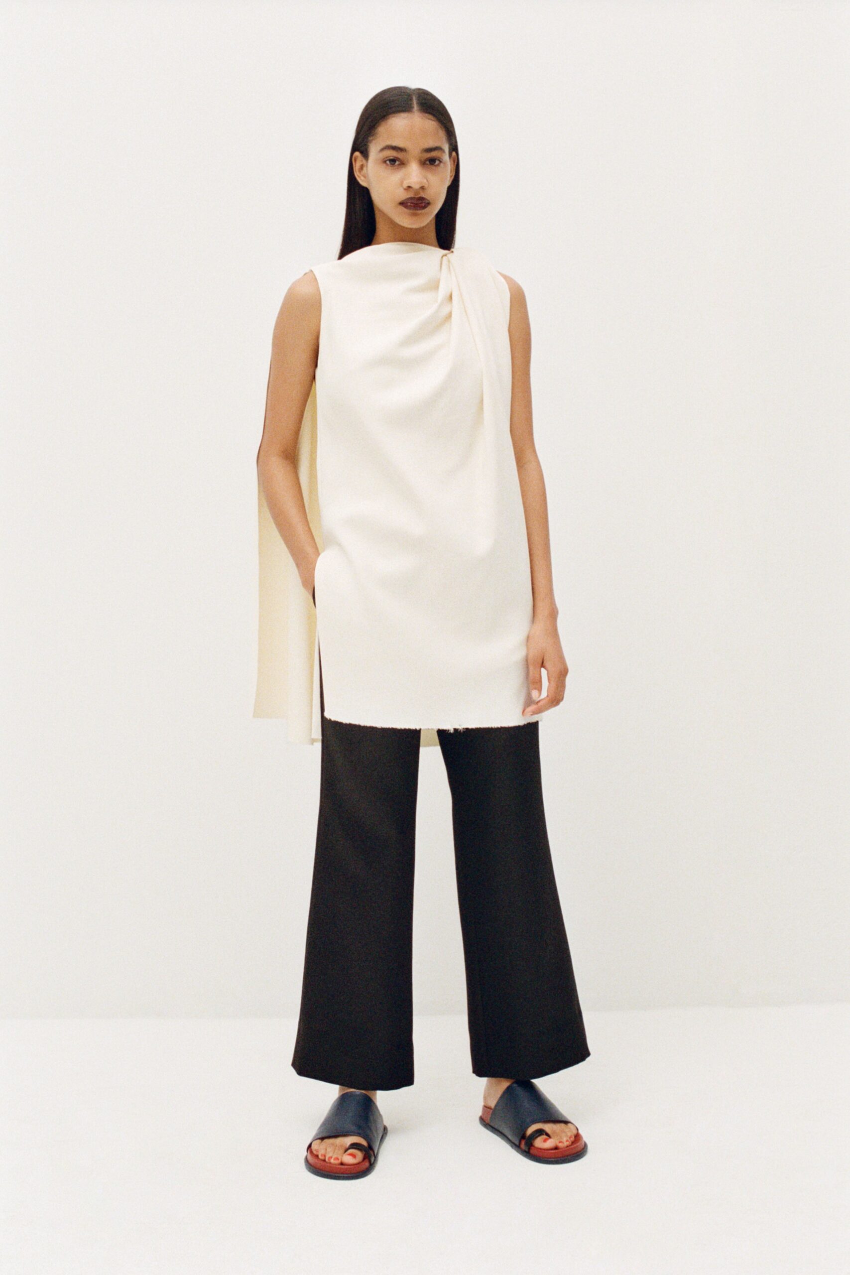 Marina Moscone Resort 20 Look 6
