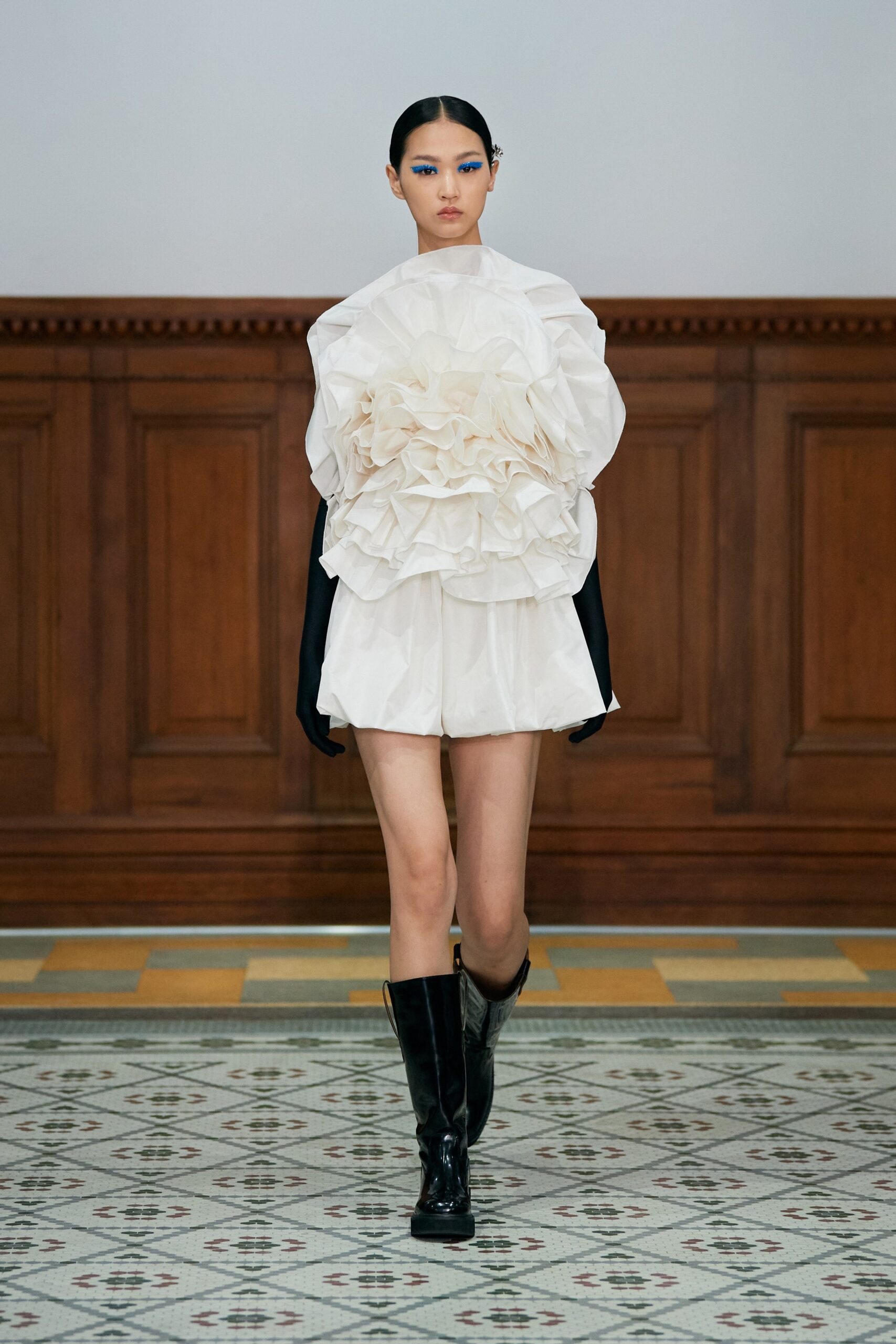 Ming Ma Shanghai S/S 22 Look 6