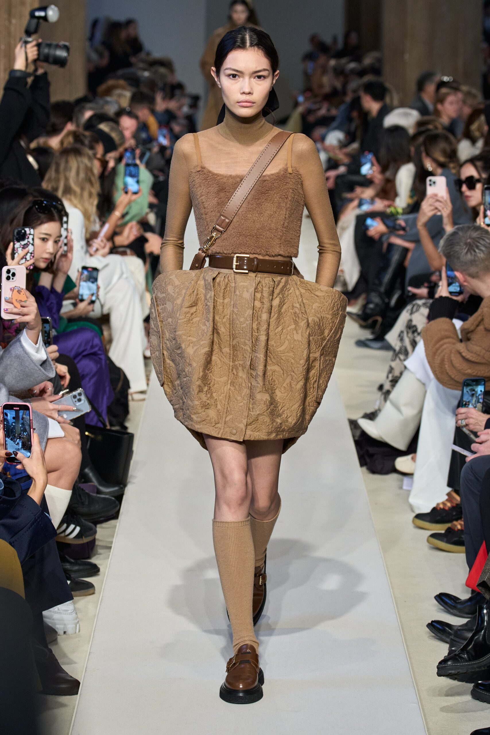 Max Mara F/W 23 Look 6