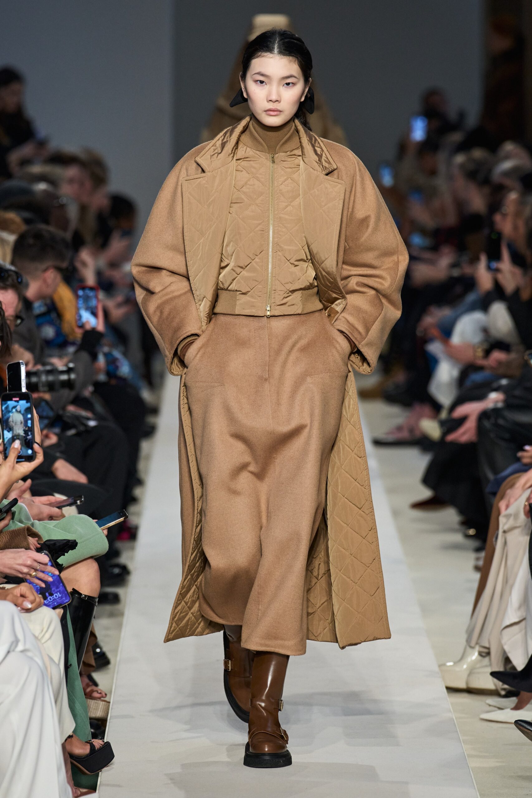 Max Mara F/W 23 Look 7