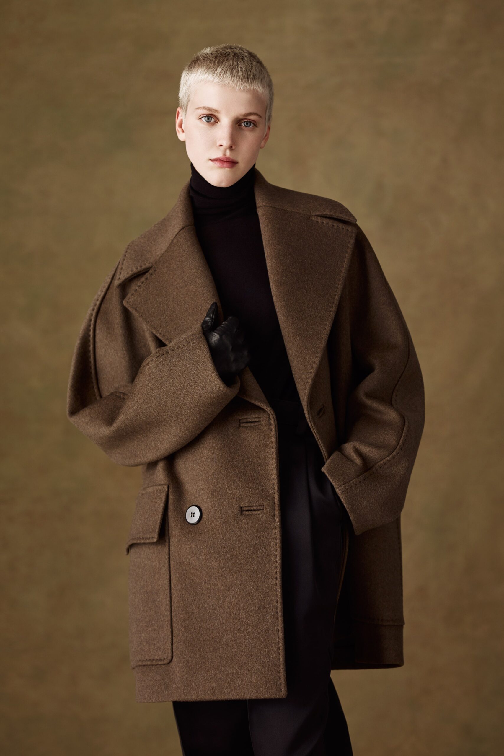Max Mara Atelier F/W 22 Look 9