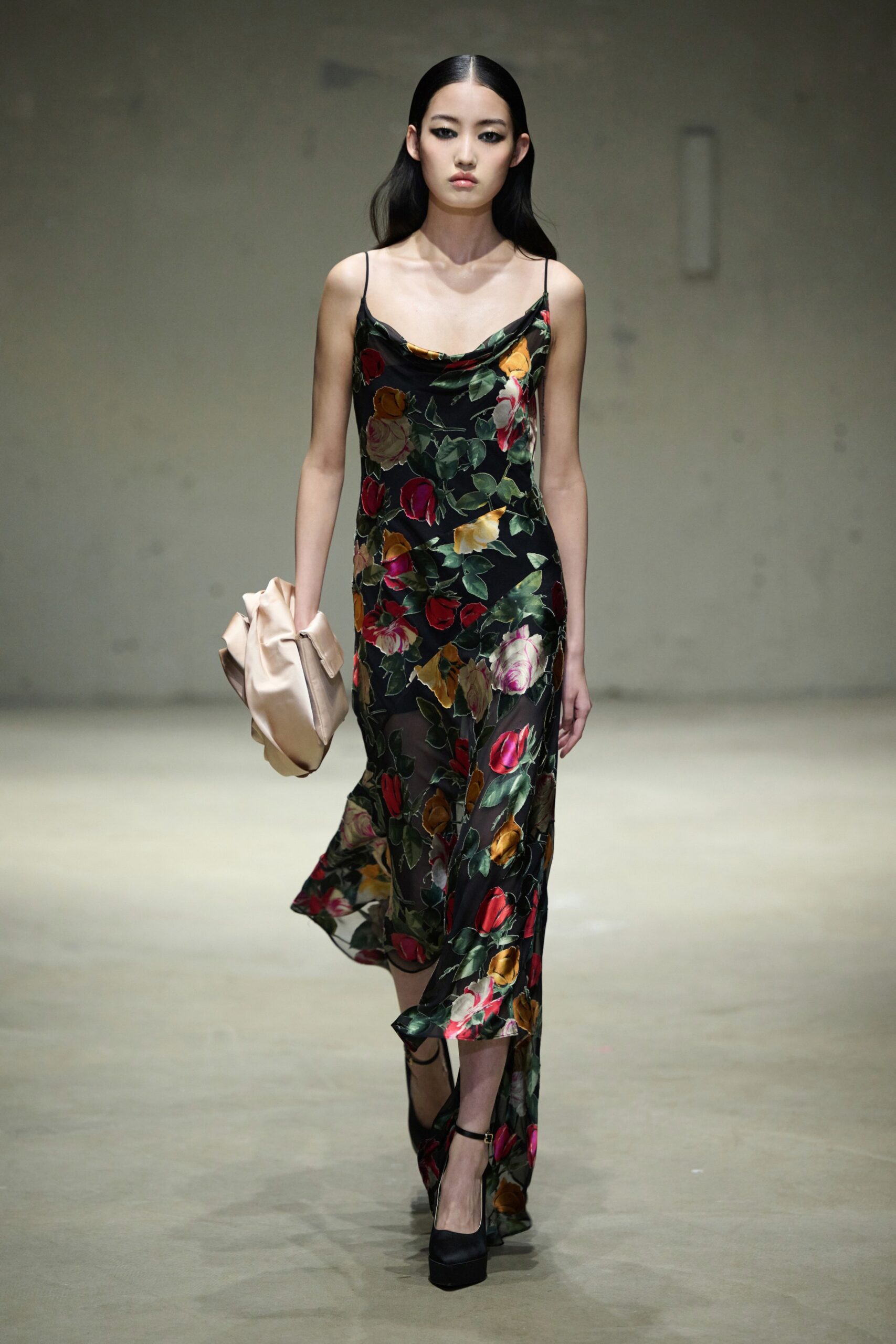 Ming Ma Shanghai F/W 23 Look 11