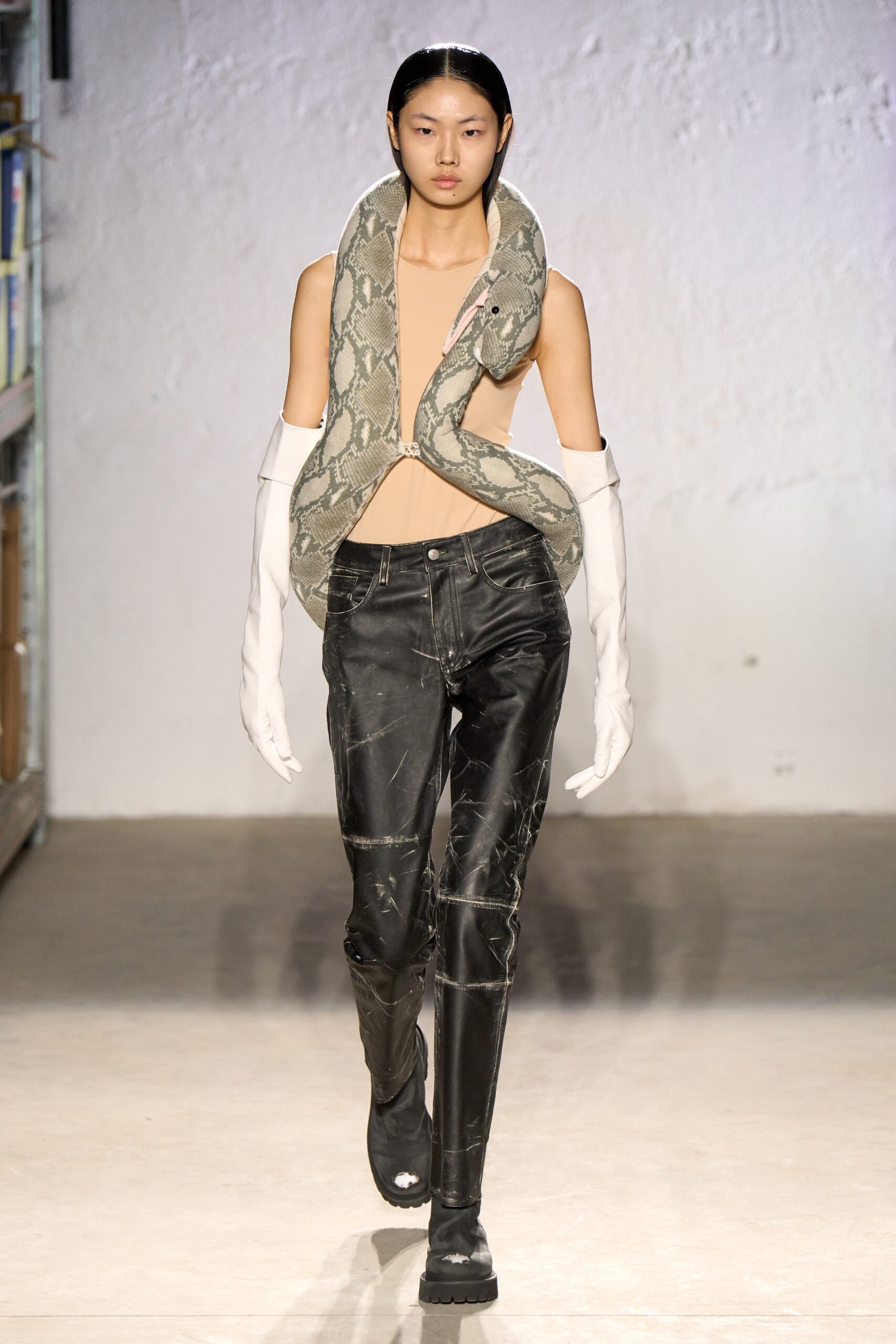 MM6 Maison Margiela F/W 22 Menswear Look 10