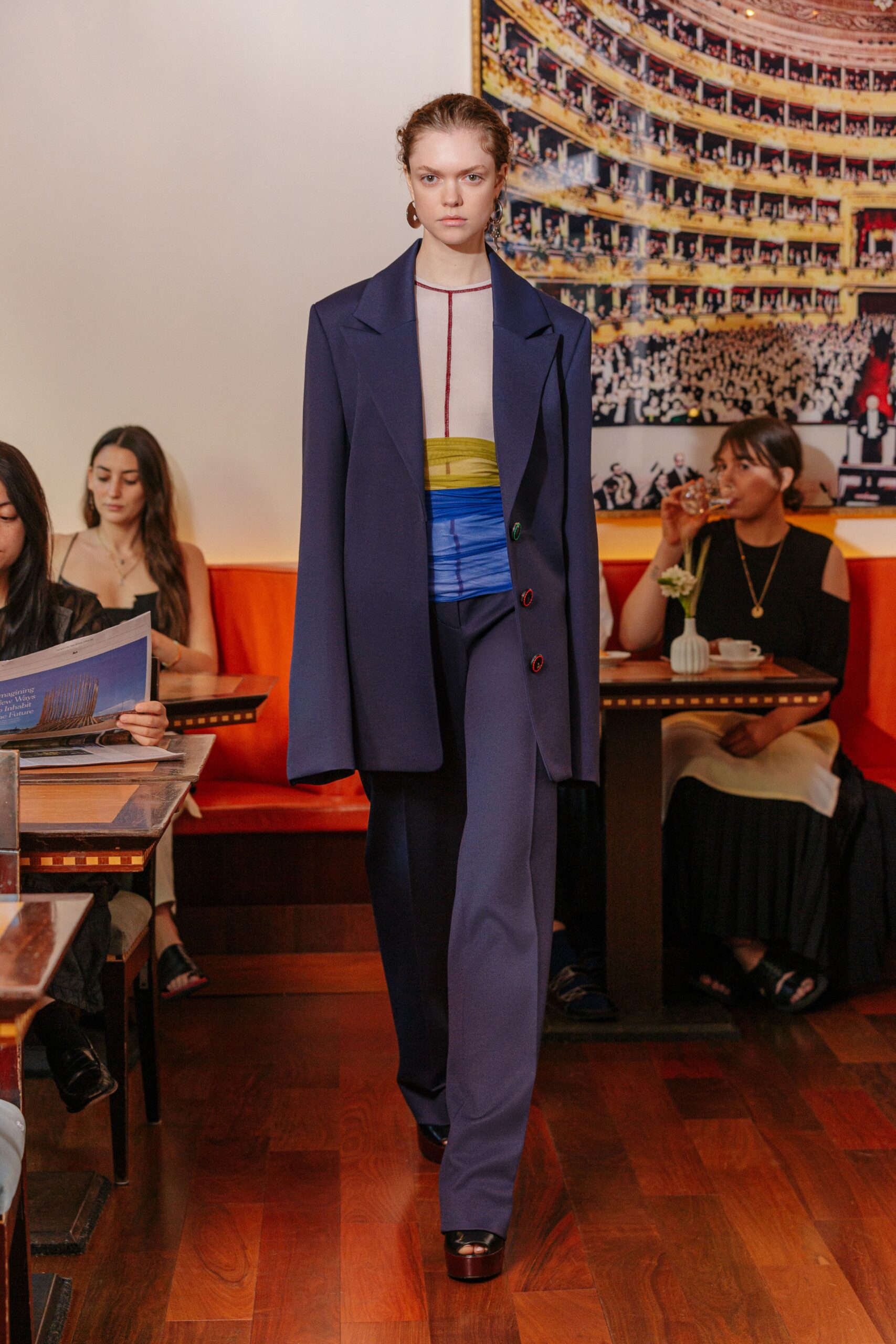 Marina Moscone Resort 22 Look 14