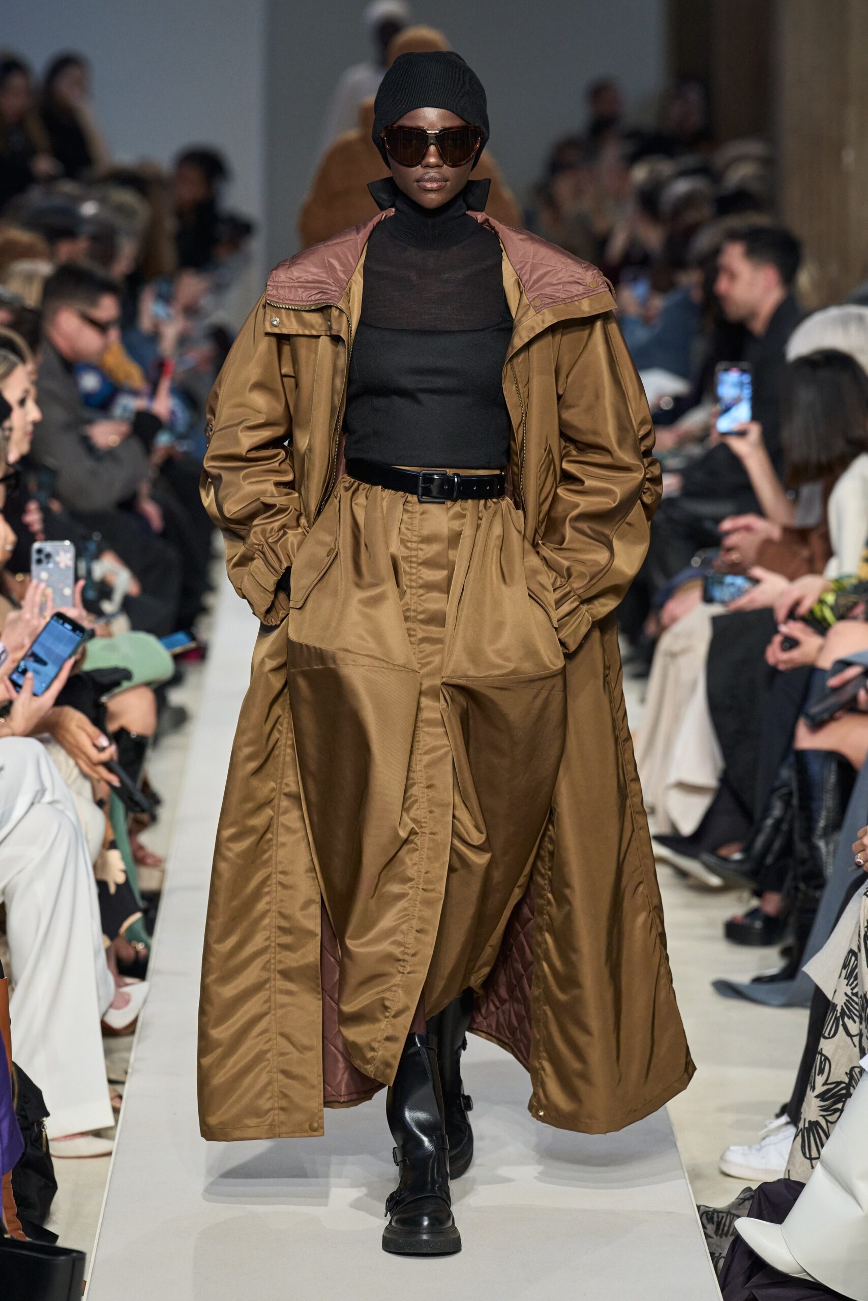 Max Mara F/W 23 Look 15