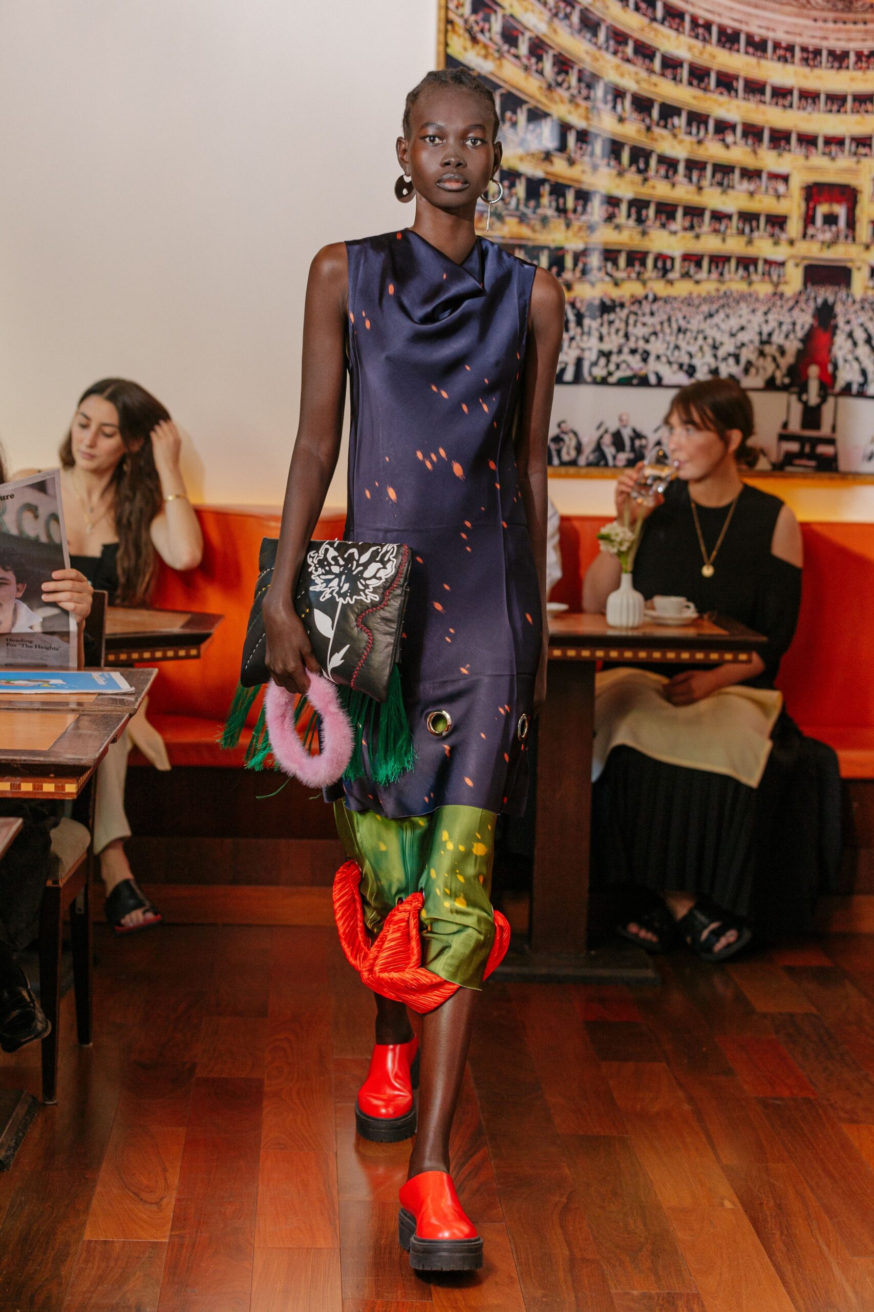 Marina Moscone Resort 22 Look 16