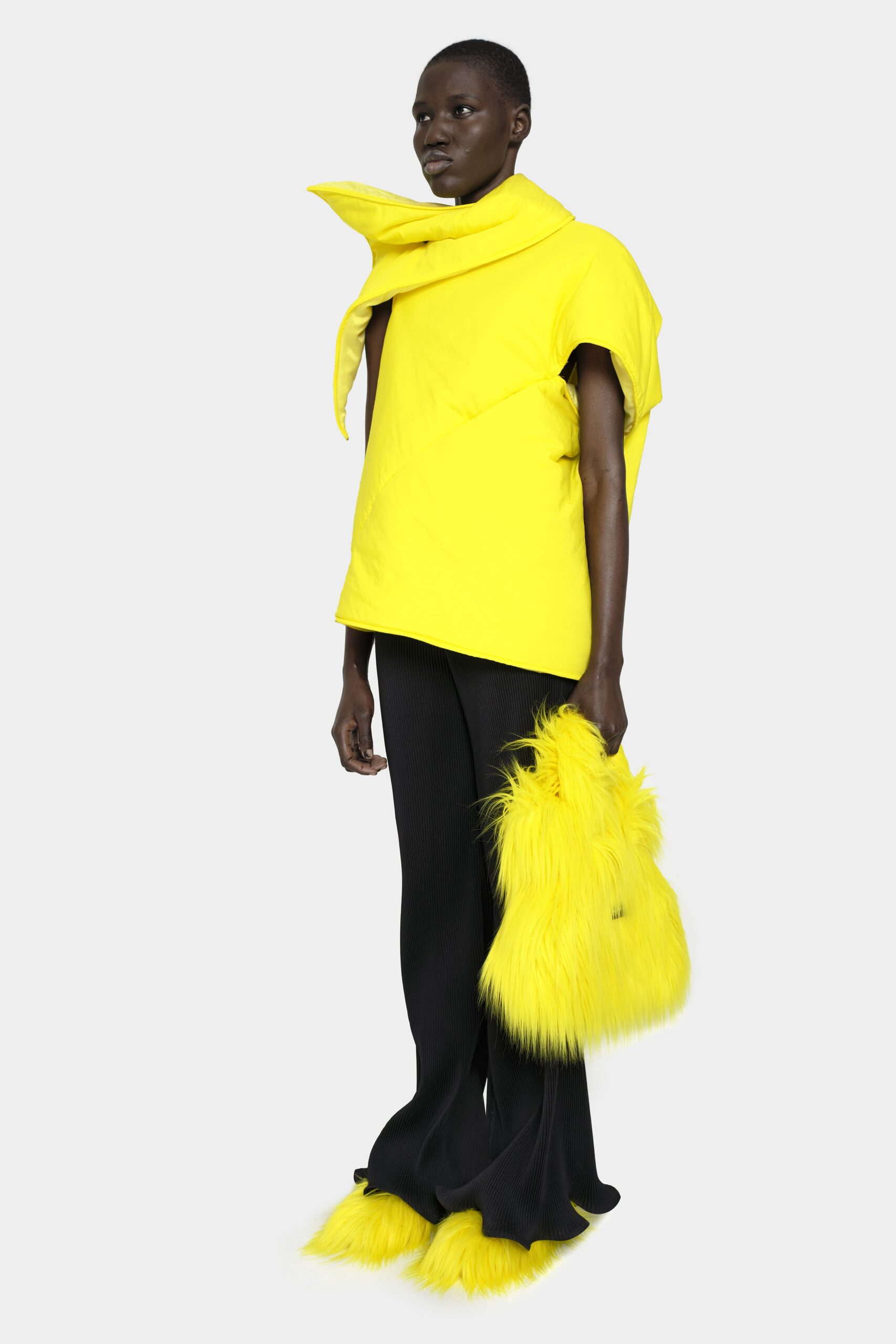 Melitta Baumeister F/W 22 Look 16