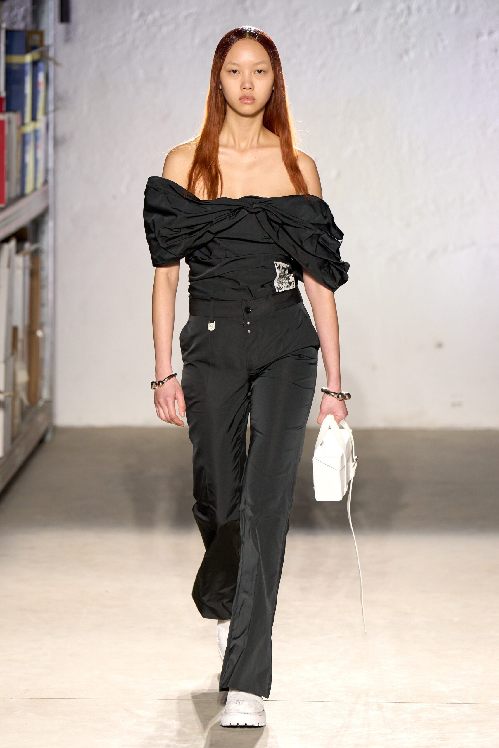 MM6 Maison Margiela F/W 22 Menswear Look 16