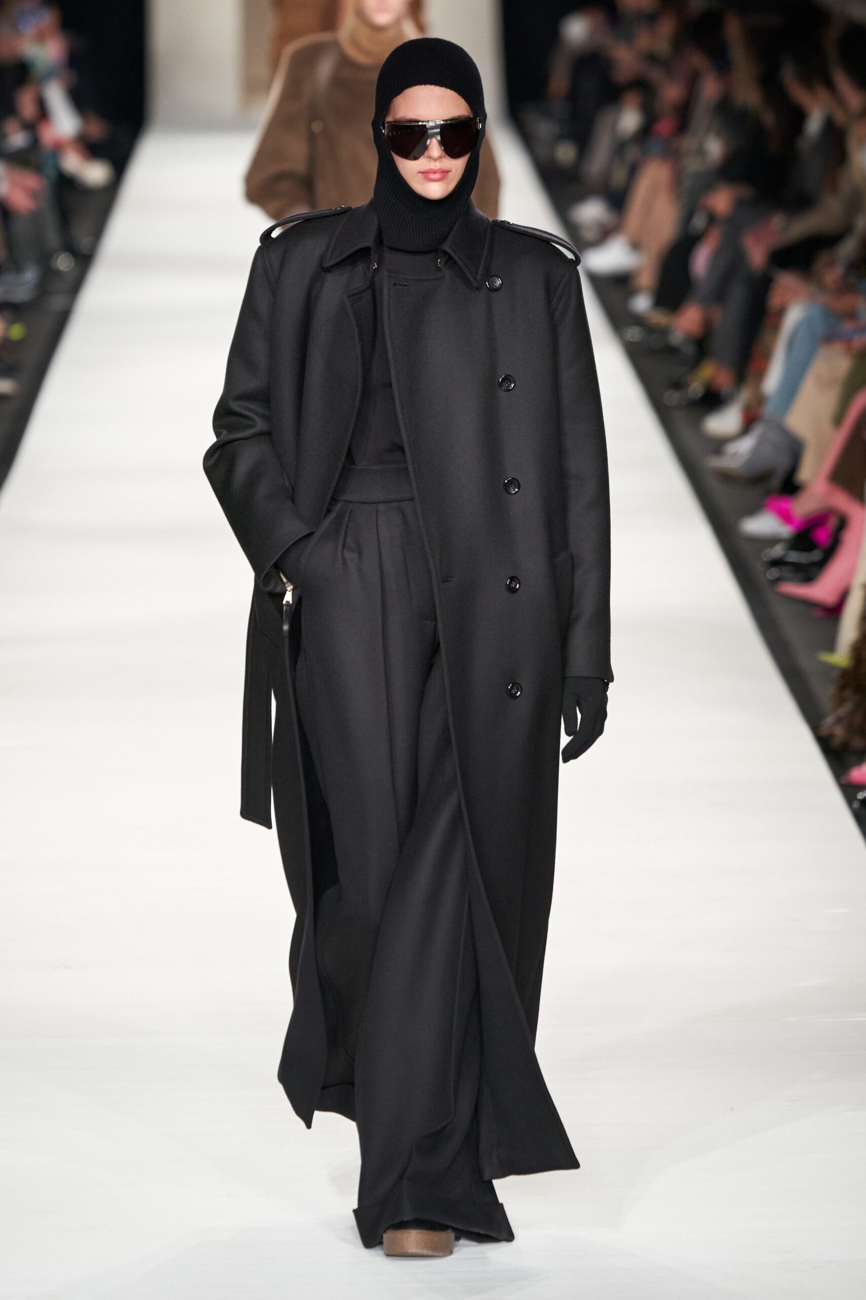 Max Mara F/W 22 Look 18
