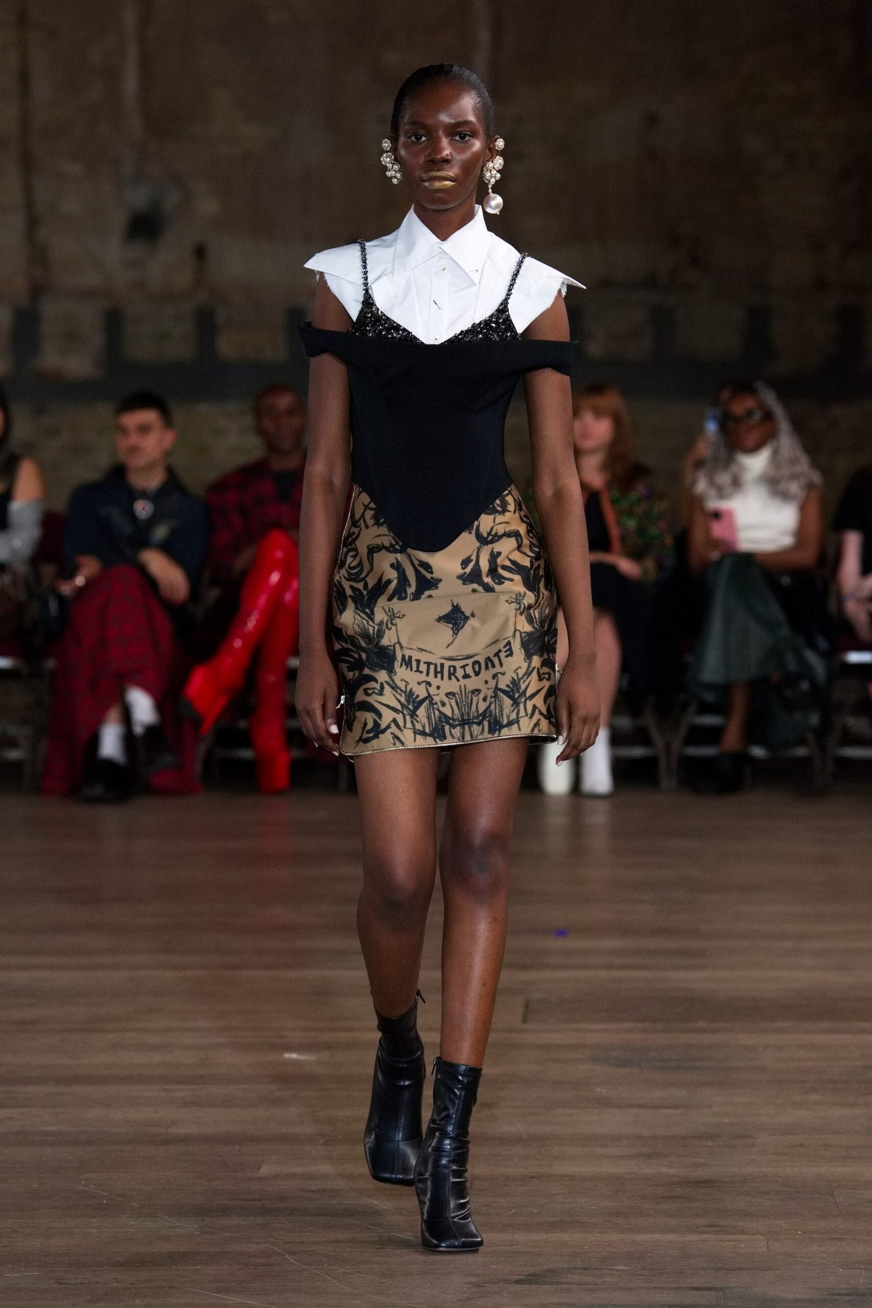 Mithridate S/S 23 Look 18